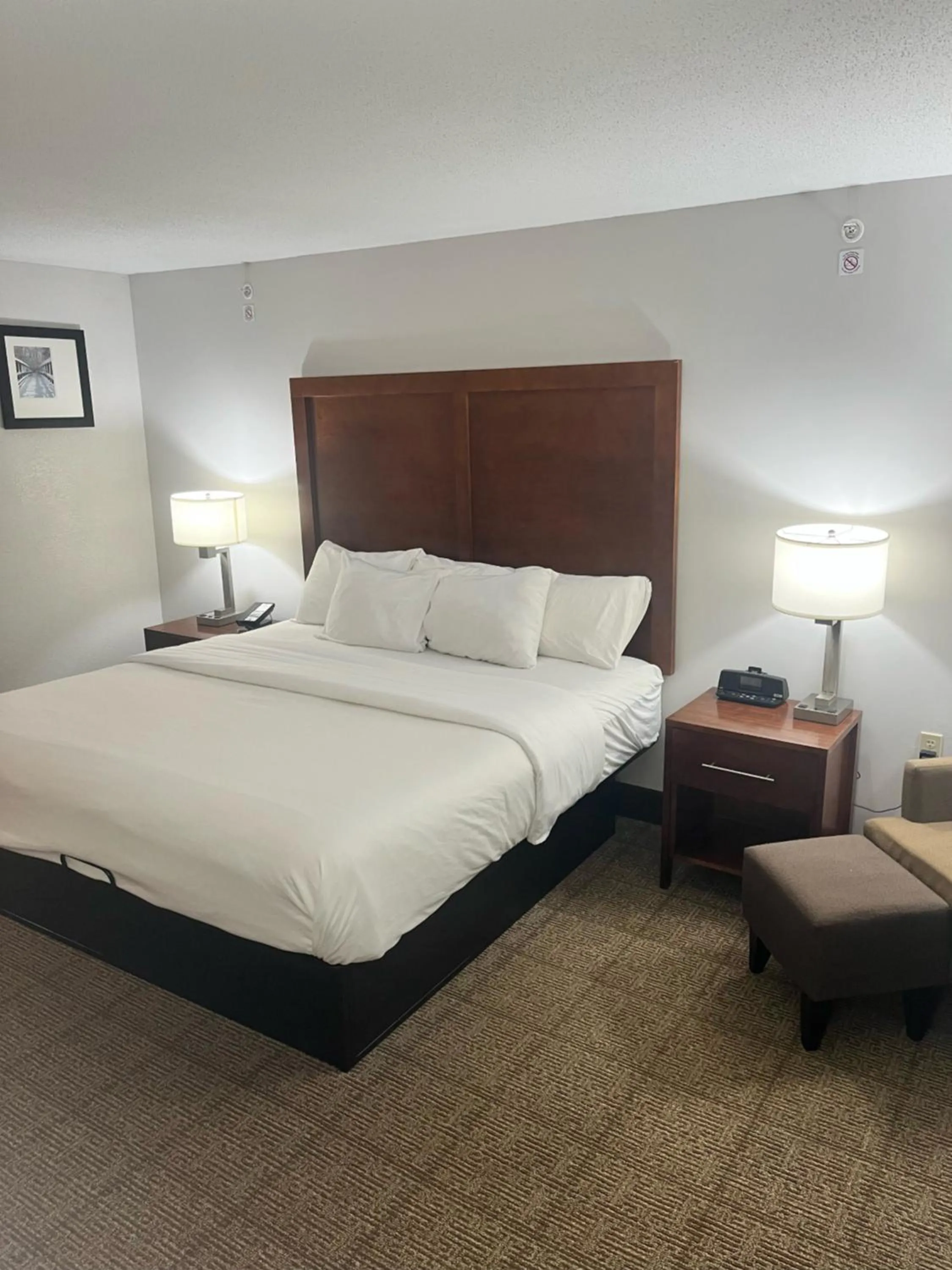 Bed in Comfort Inn & Suites Jackson North