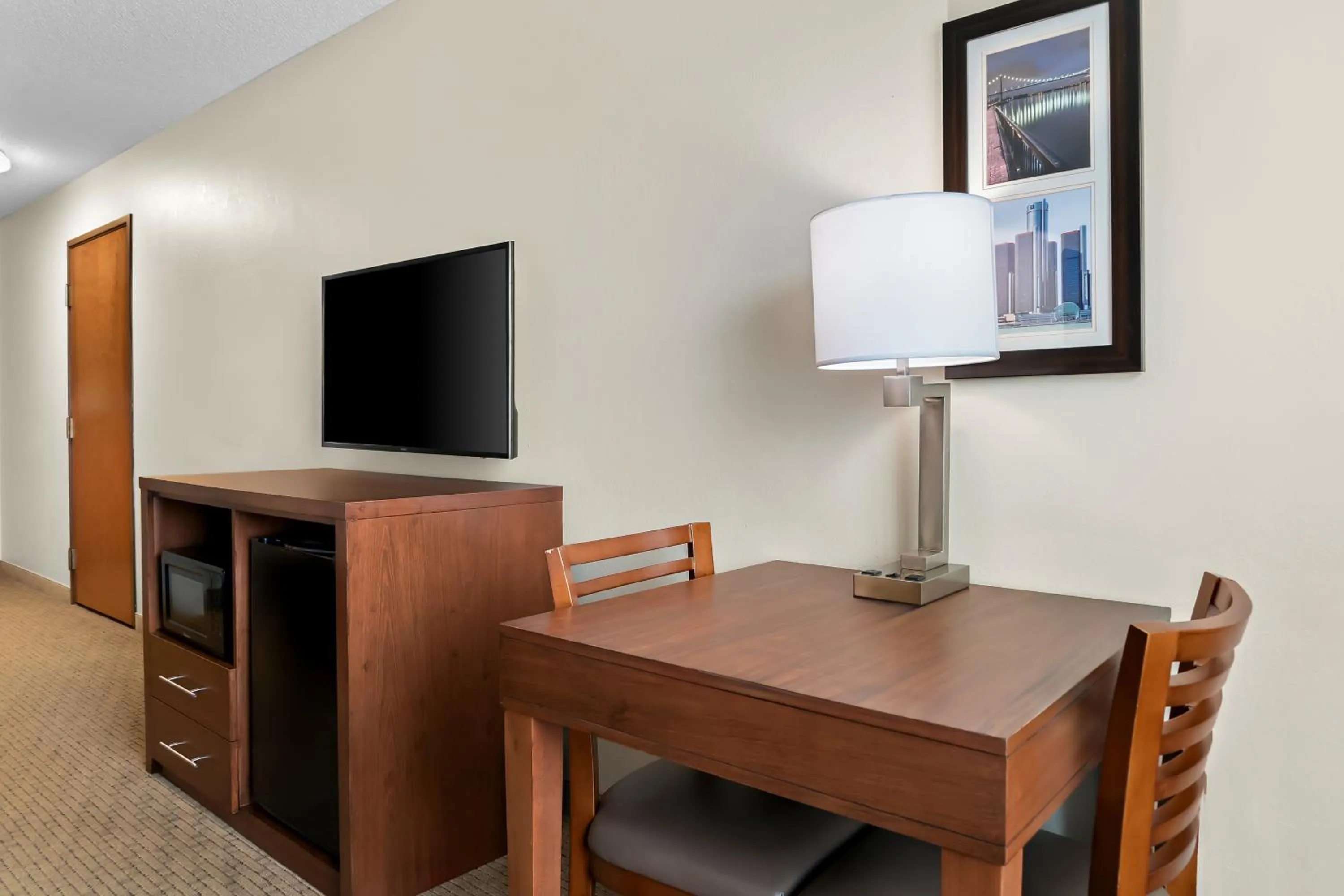 TV and multimedia in Comfort Inn & Suites