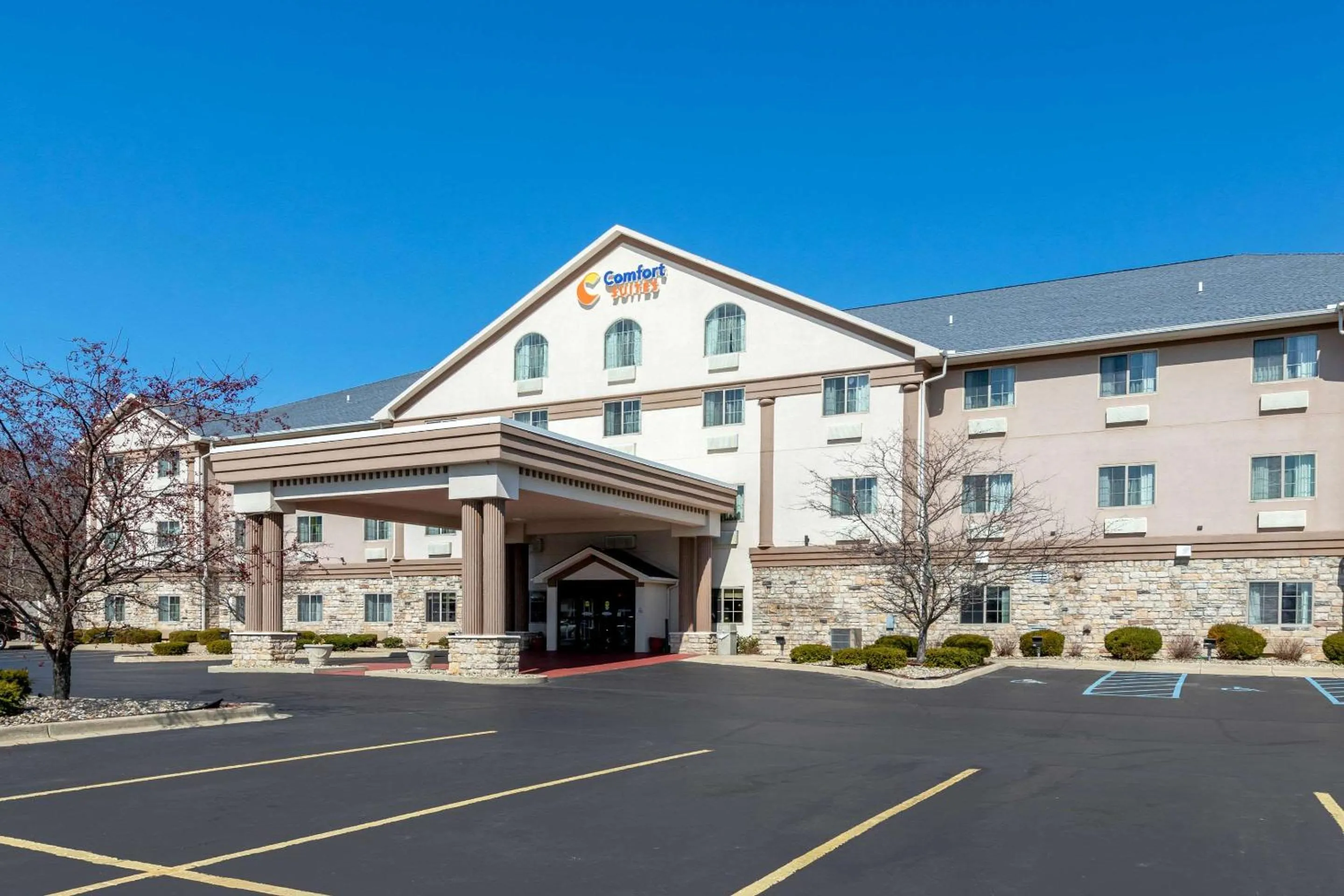 Property building in Comfort Suites Stevensville - St Joseph