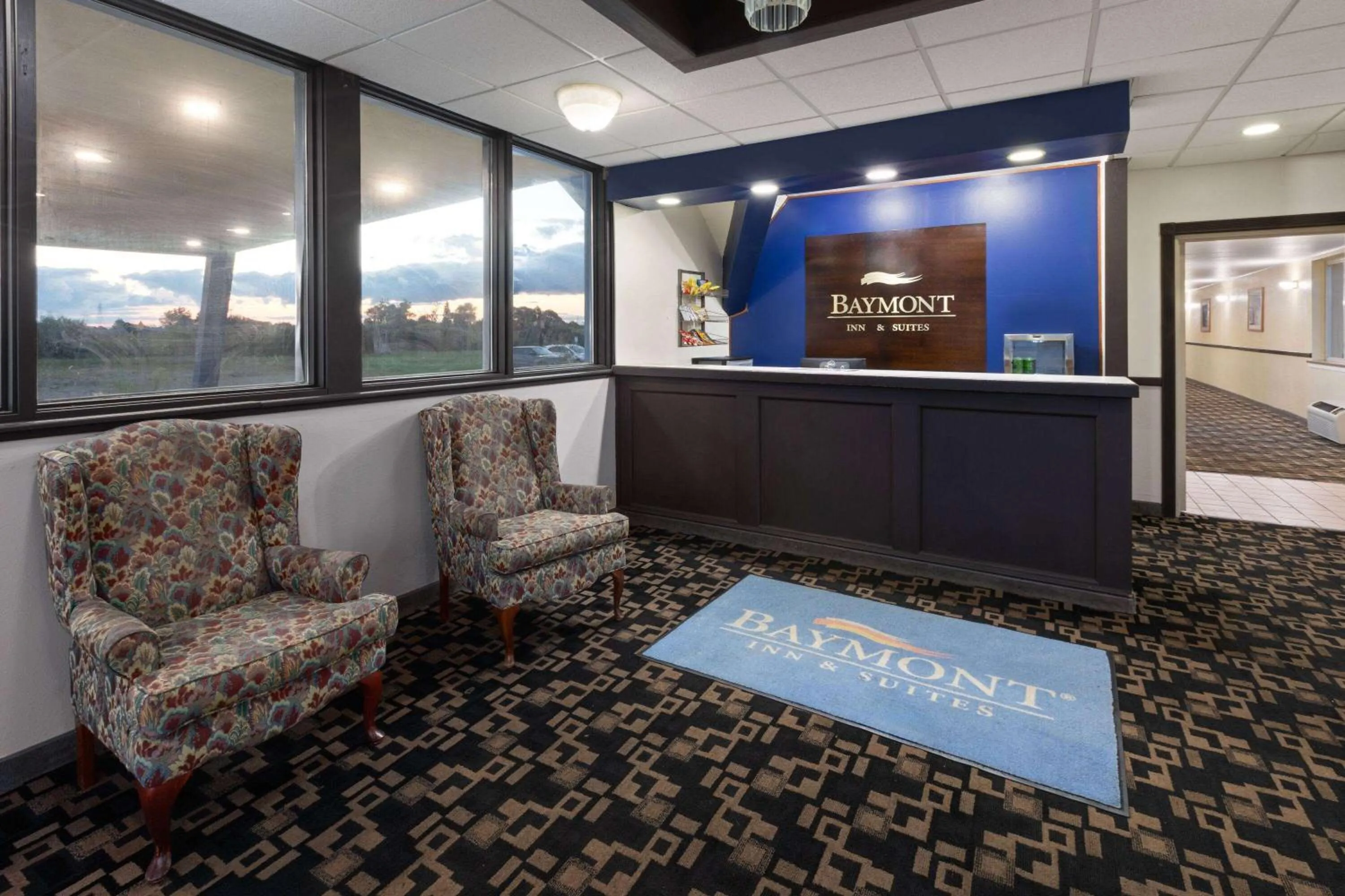 Lobby or reception in Baymont by Wyndham Bay City