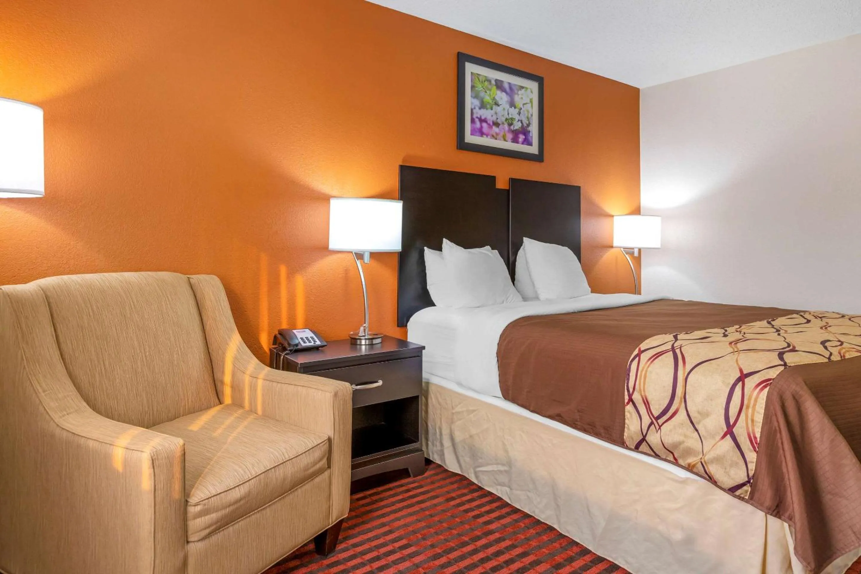 Photo of the whole room, Bed in Rodeway Inn