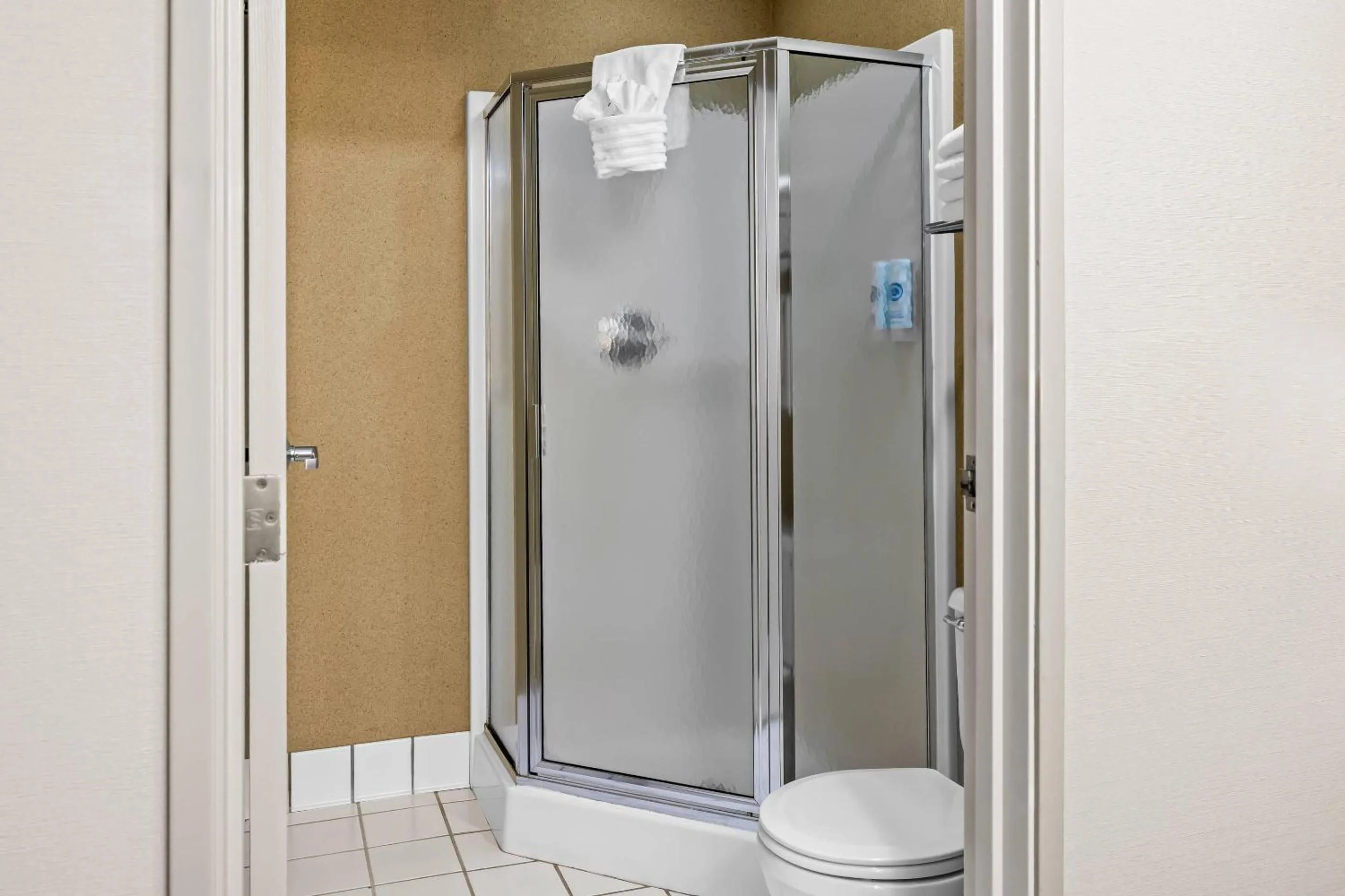 Bedroom in Comfort Inn Traverse City