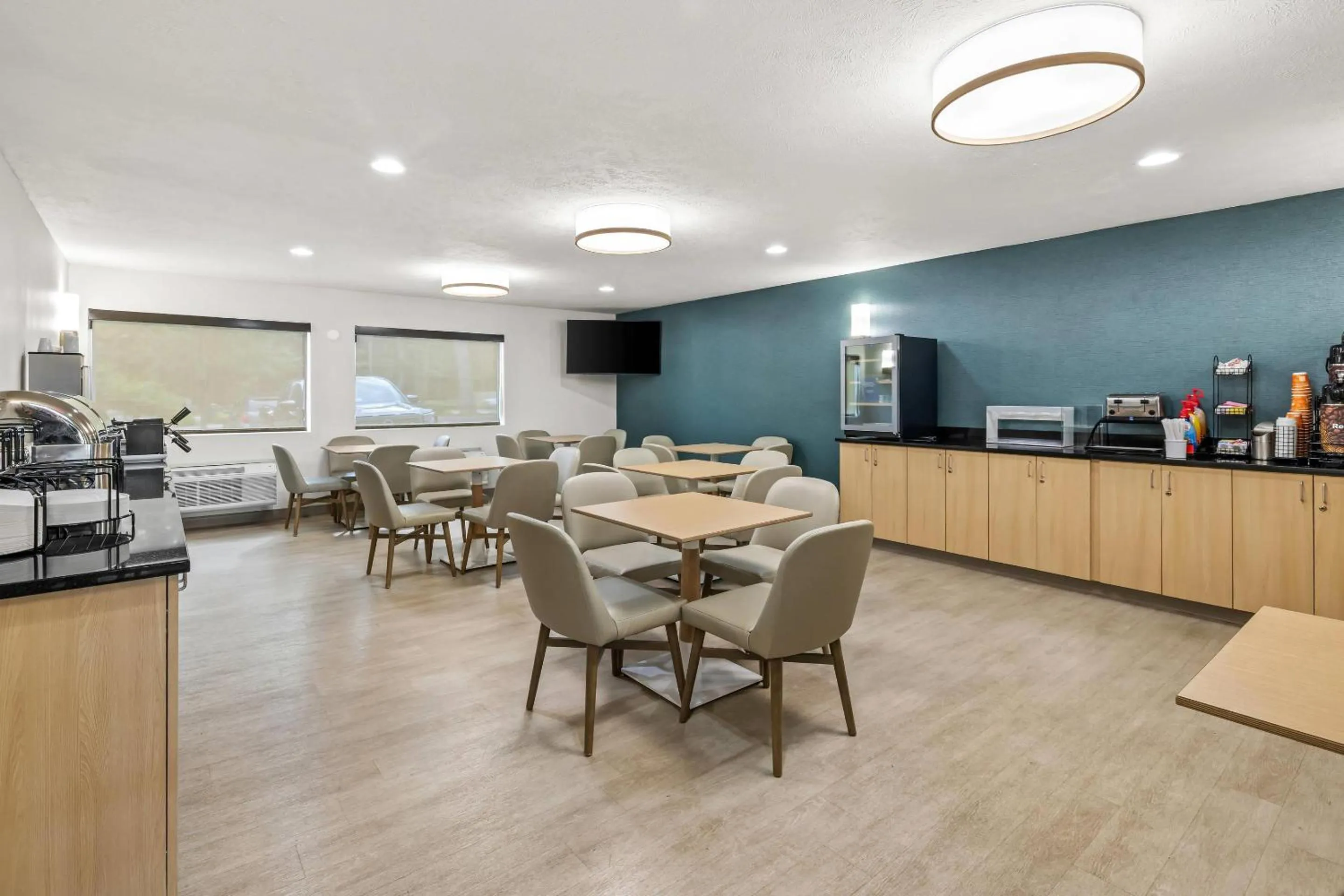 Breakfast in Comfort Inn Traverse City