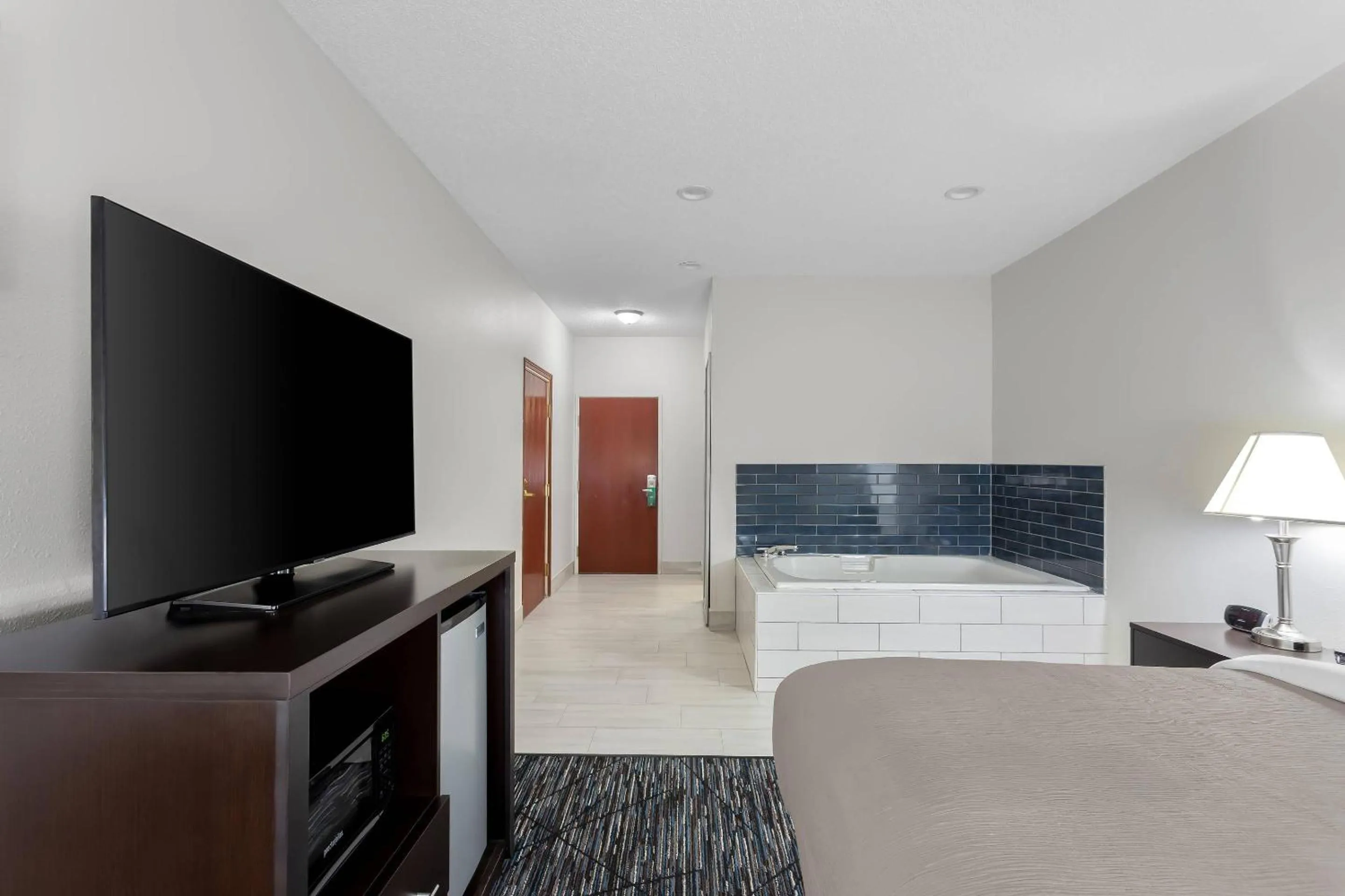 Bedroom, Bed in Quality Inn & Suites Niles