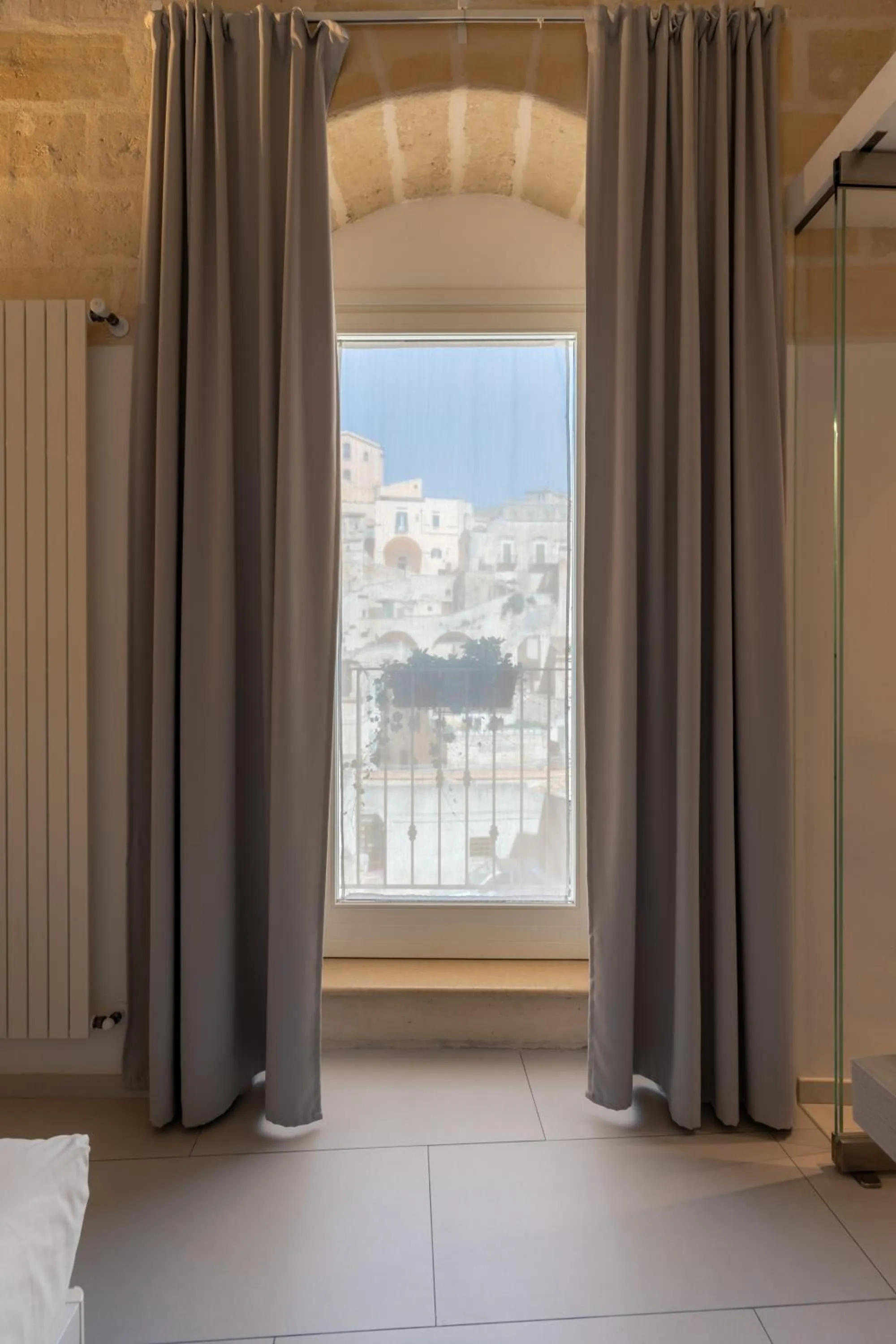 View (from property/room), Bed in Endea Suite Rooms & Lounge SPA