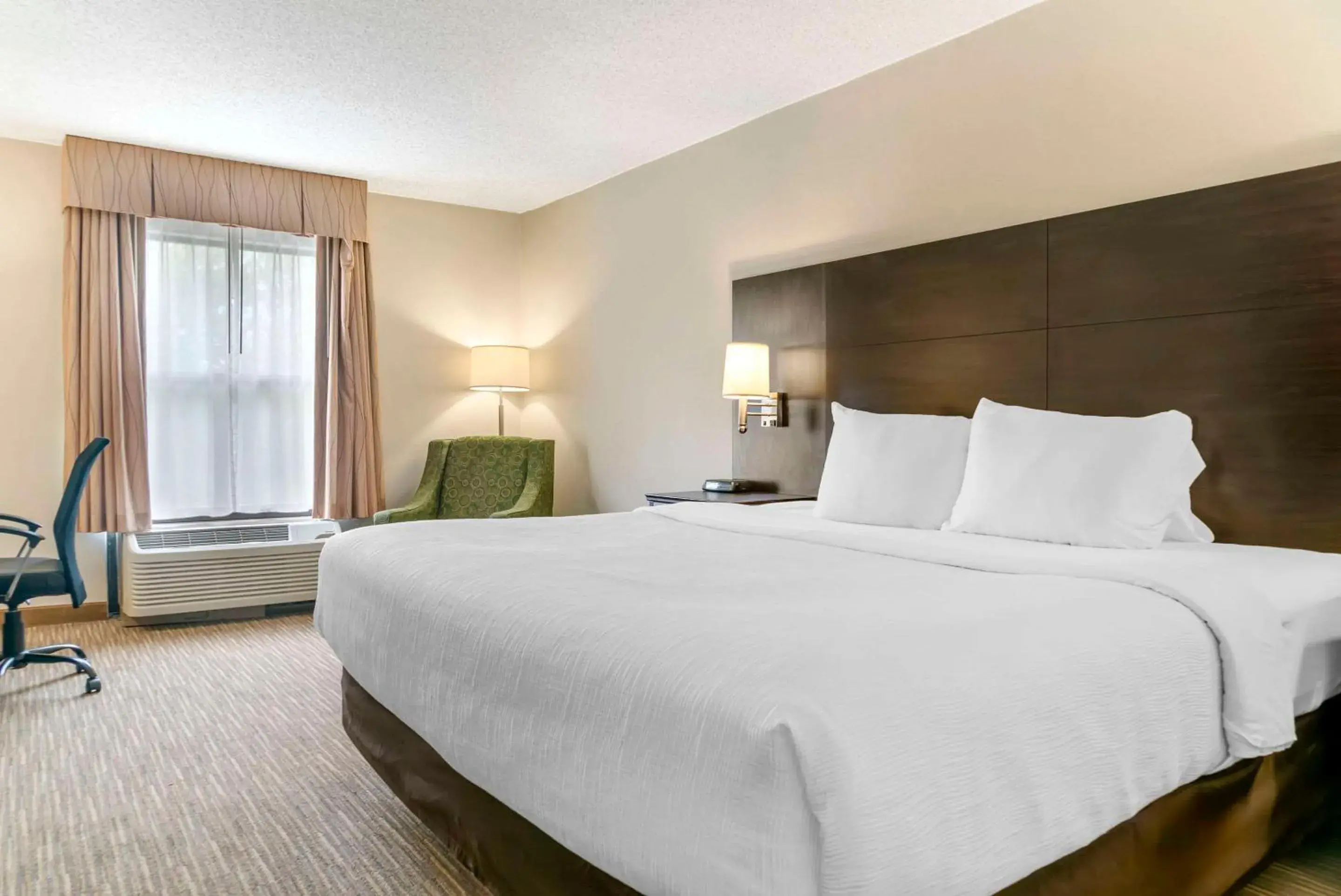 King Room - Non-Smoking in Quality Inn & Suites Monroe King Room - Non-Smoking in Quality Inn & Suites Monroe