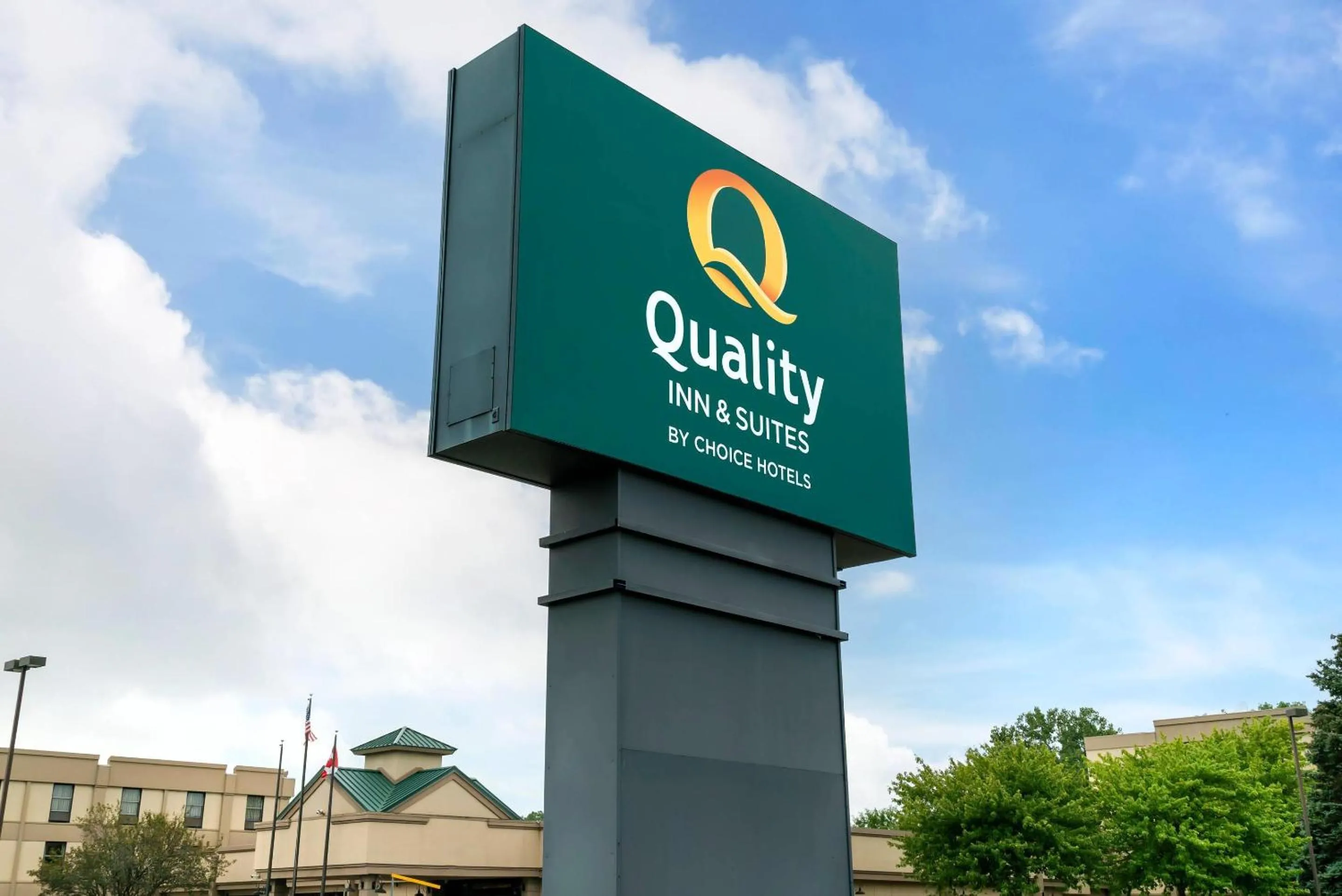 Property building in Quality Inn & Suites Monroe