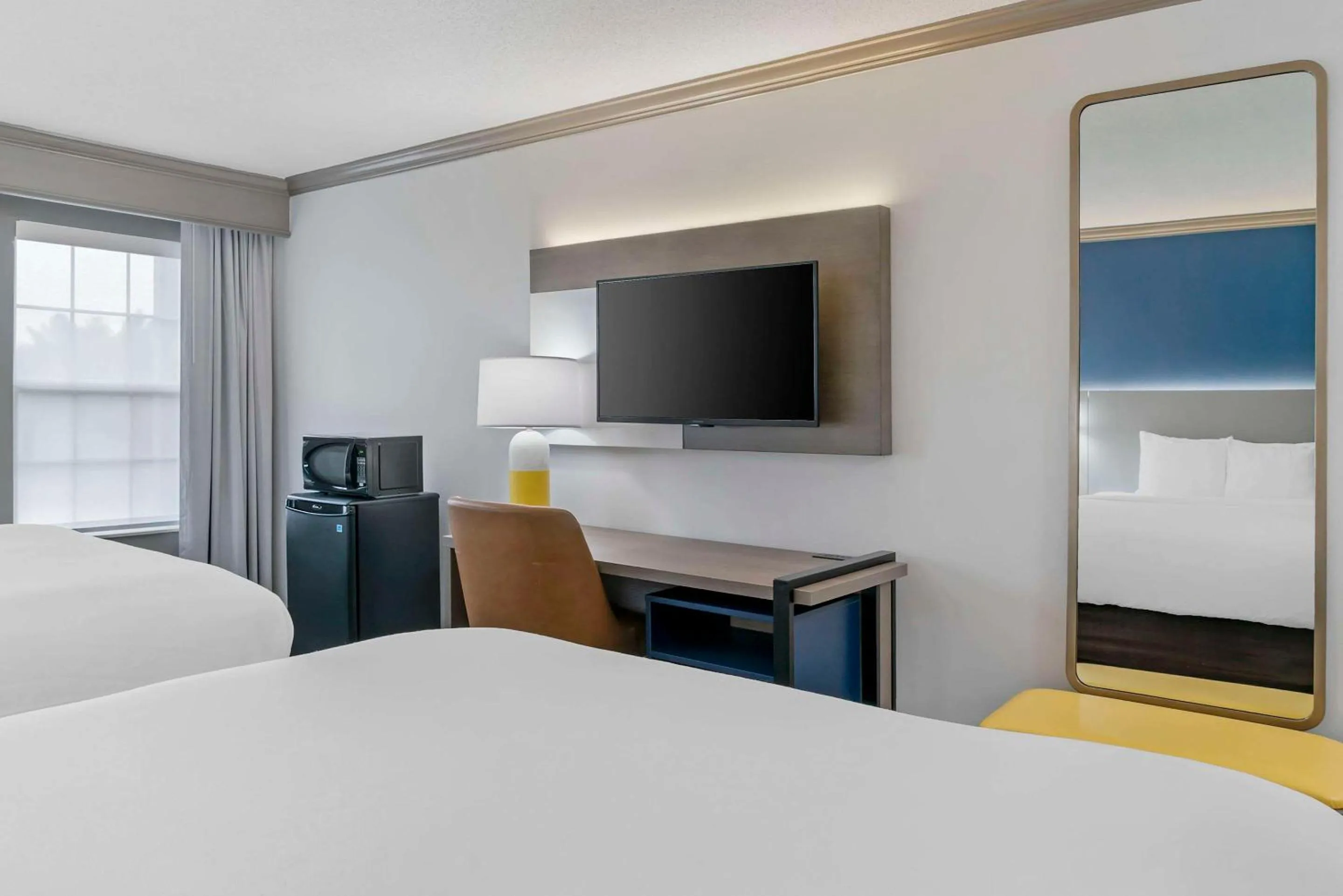 Bedroom, Bed in Comfort Inn Plainwell