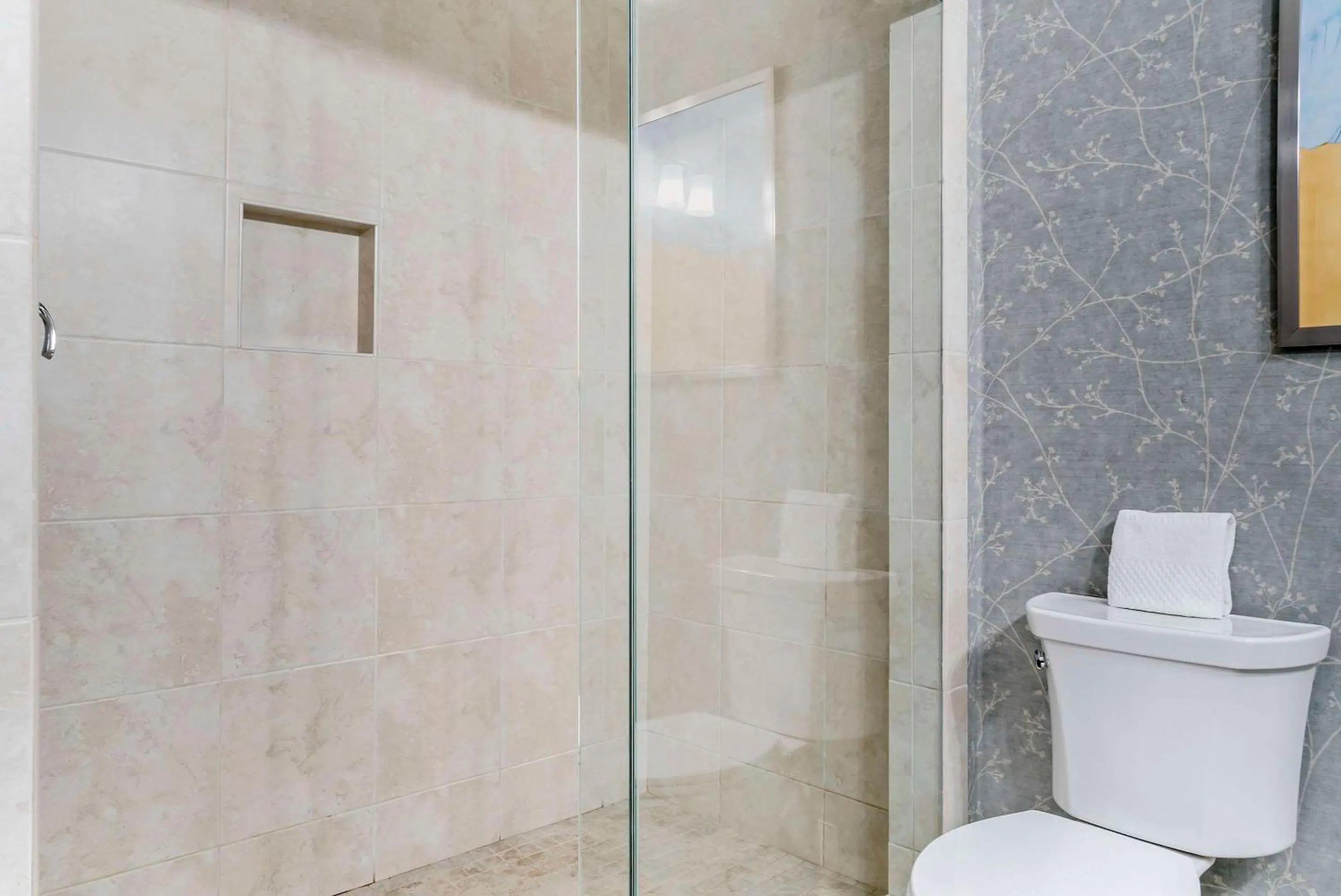 Bedroom in Comfort Inn Plainwell