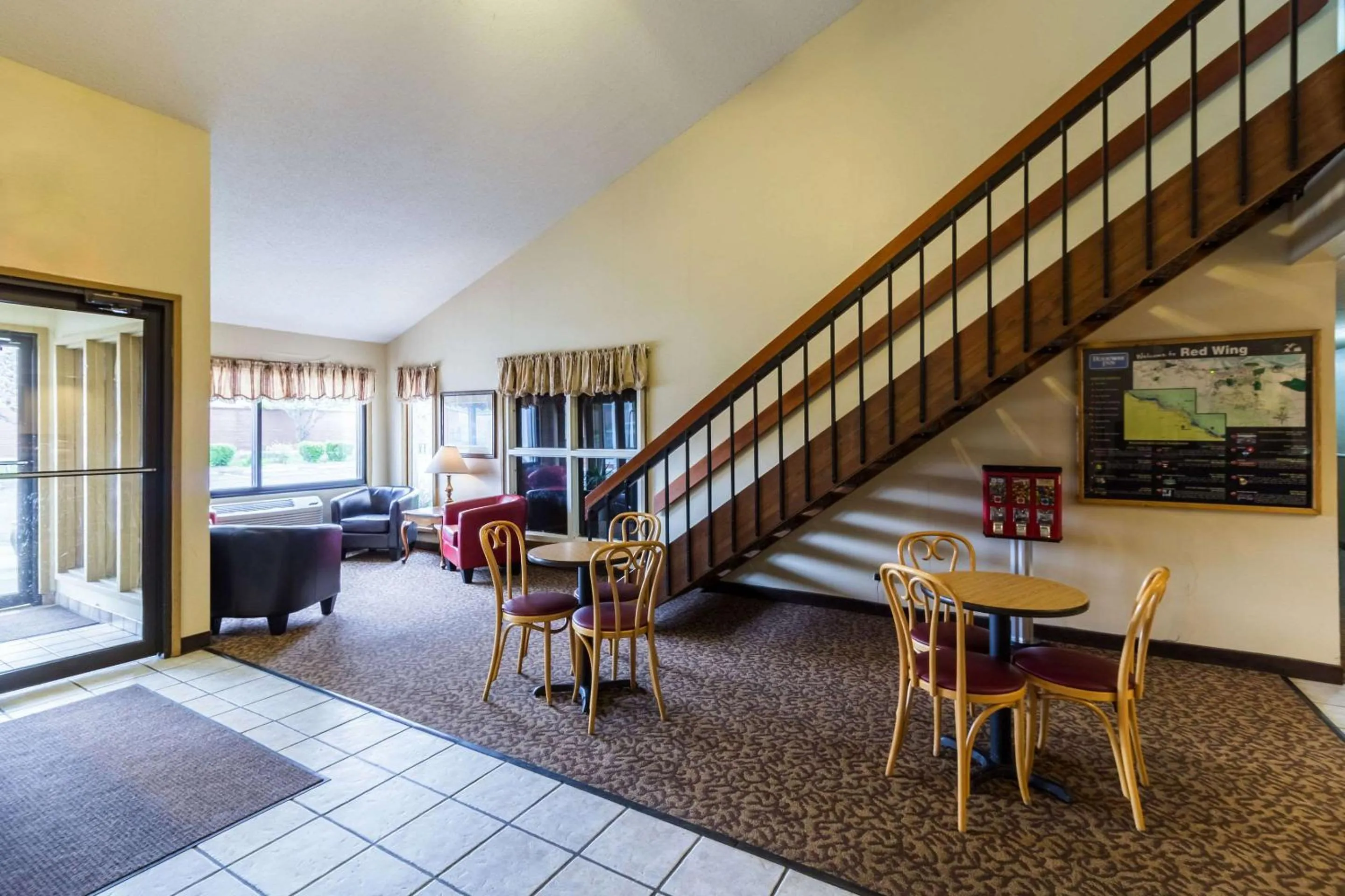 Lobby or reception in Rodeway Inn