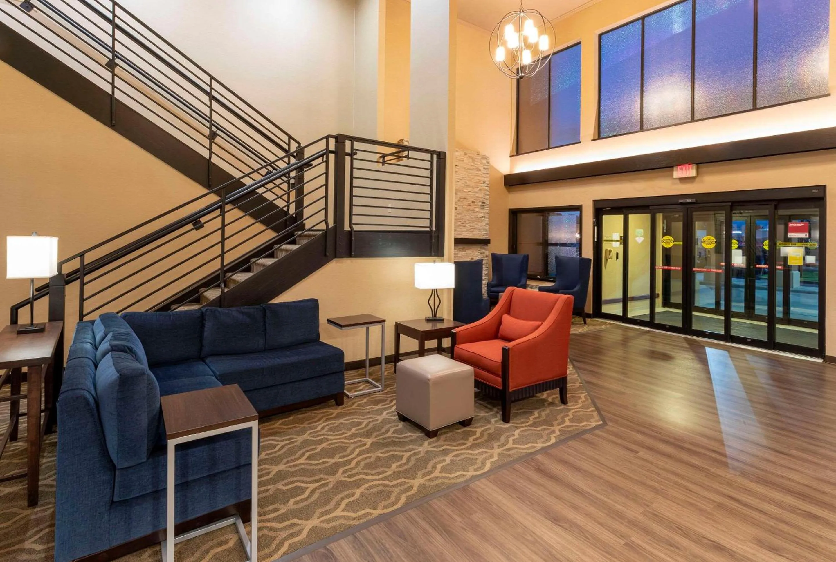 Lobby or reception in Comfort Suites Ramsey