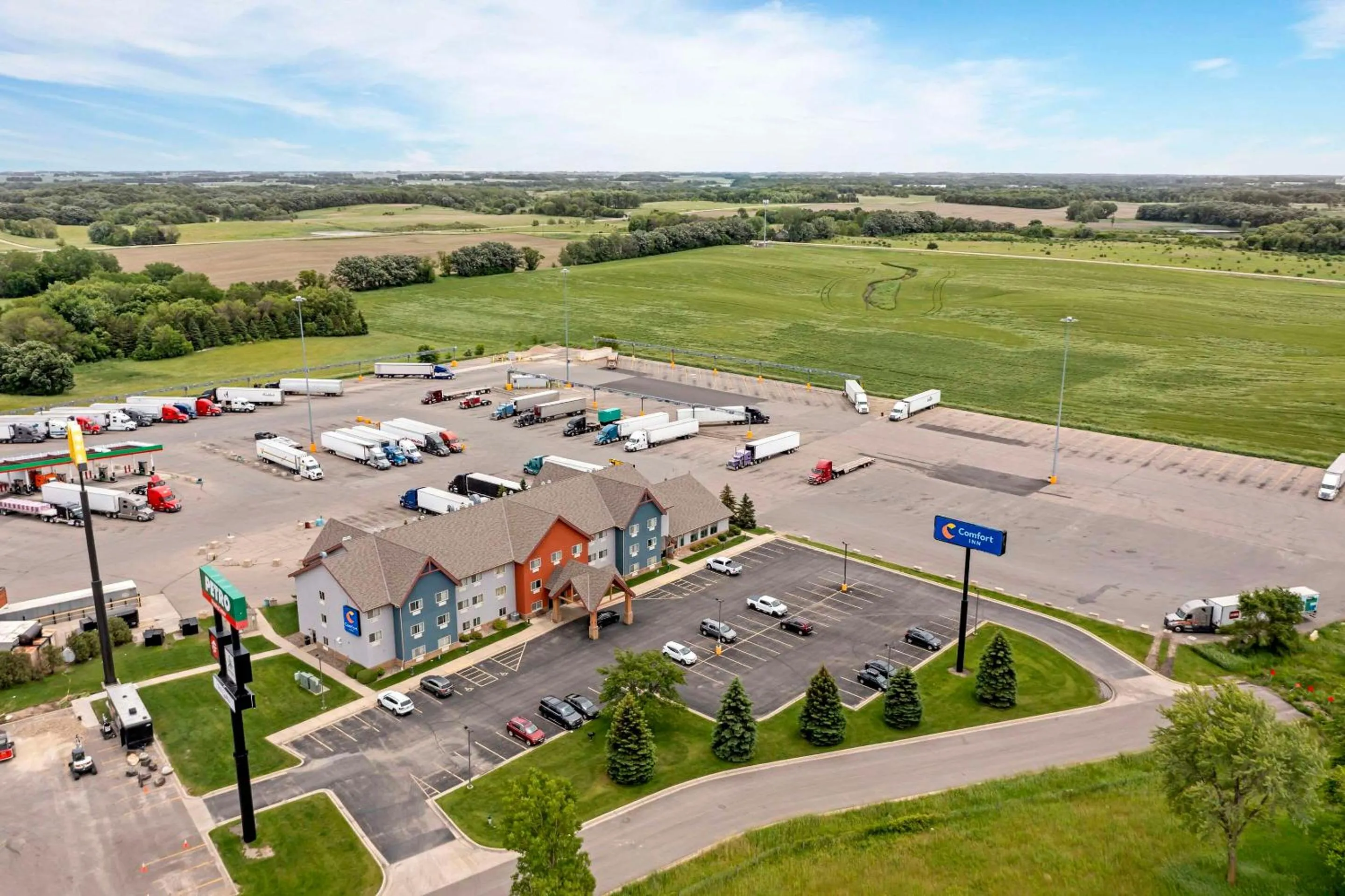 Property building in Comfort Inn Albert Lea at Trails Travel Center
