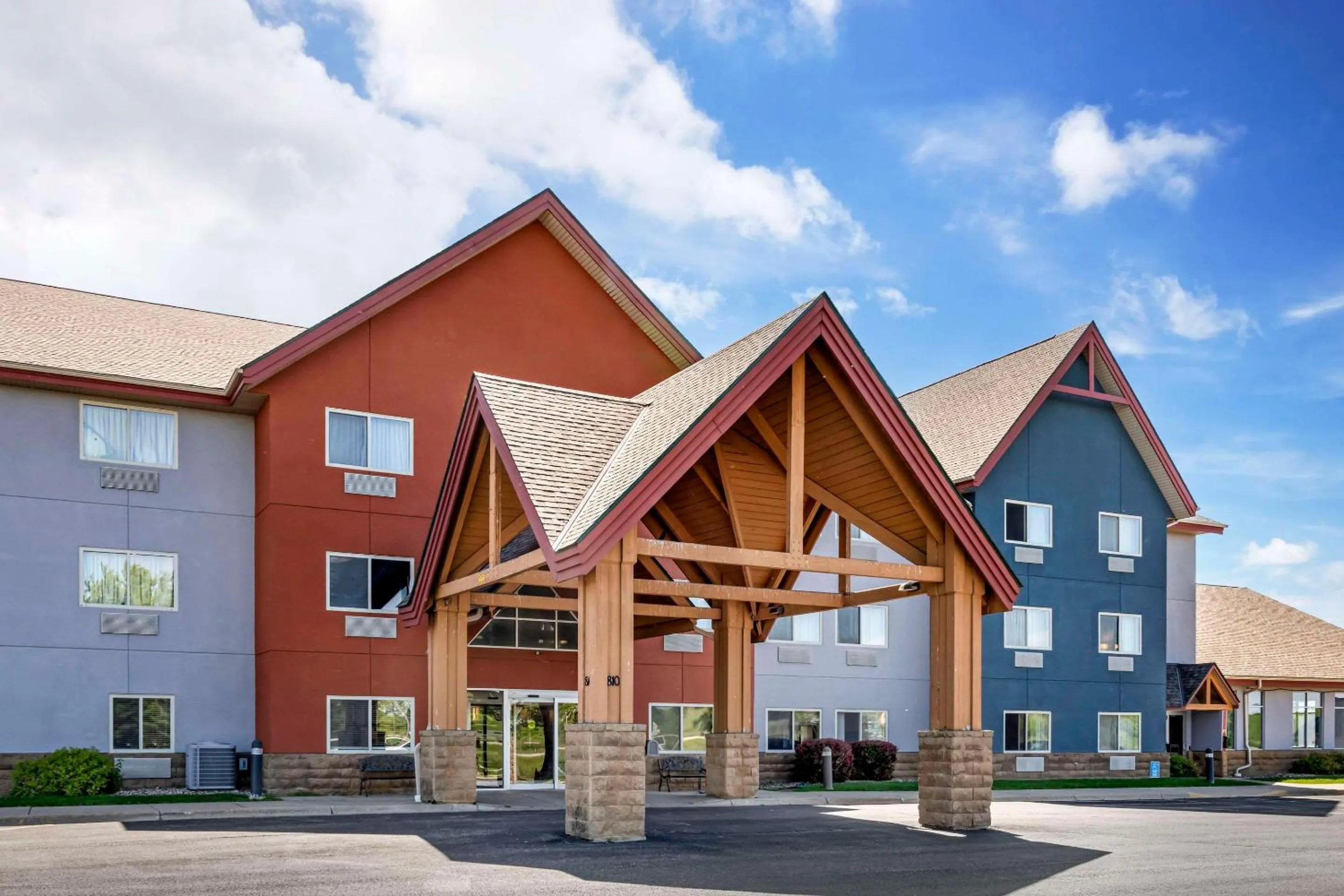 Property building in Comfort Inn Albert Lea at Trails Travel Center