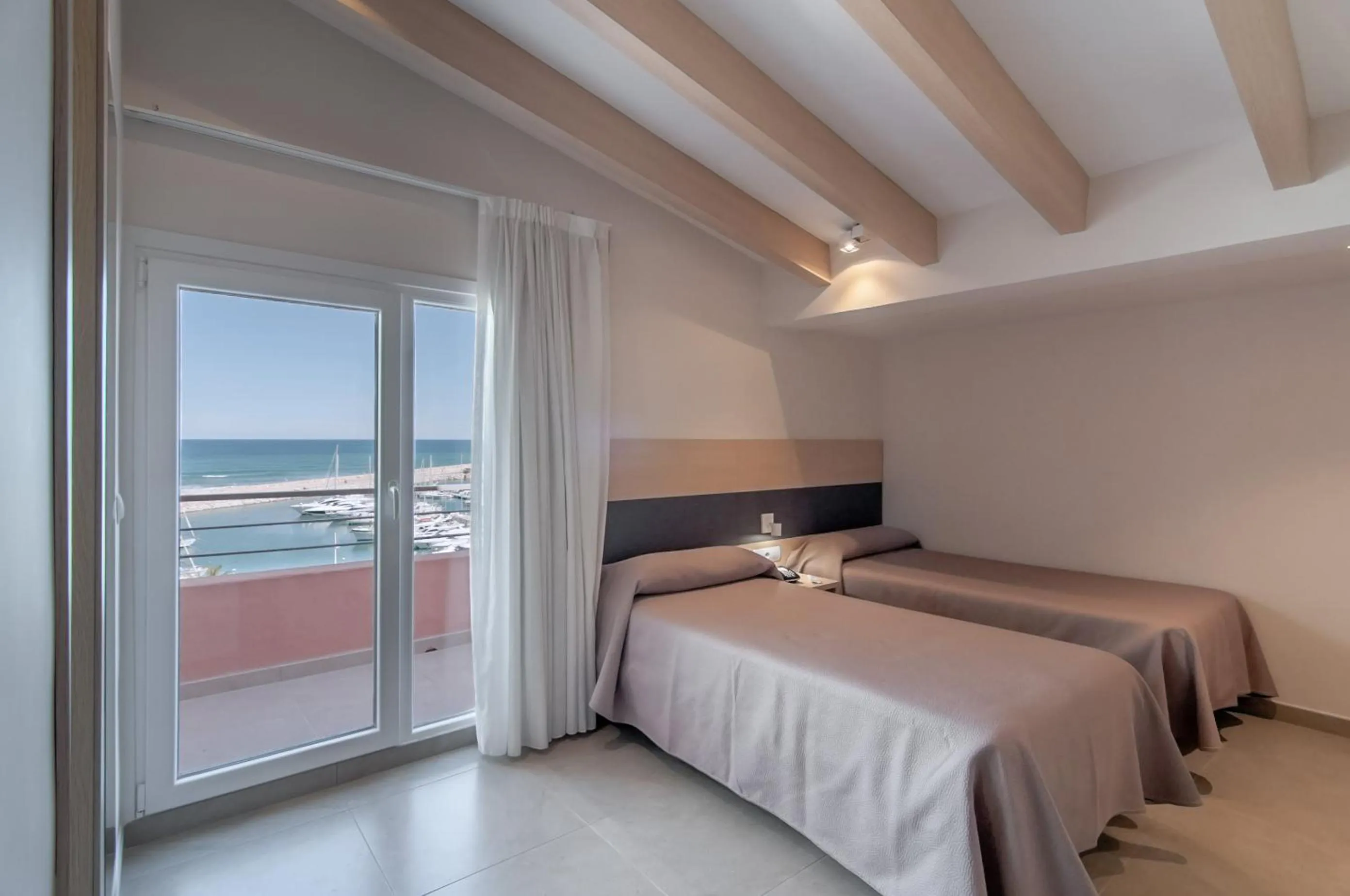 Photo of the whole room, Bed in Hotel San Luis