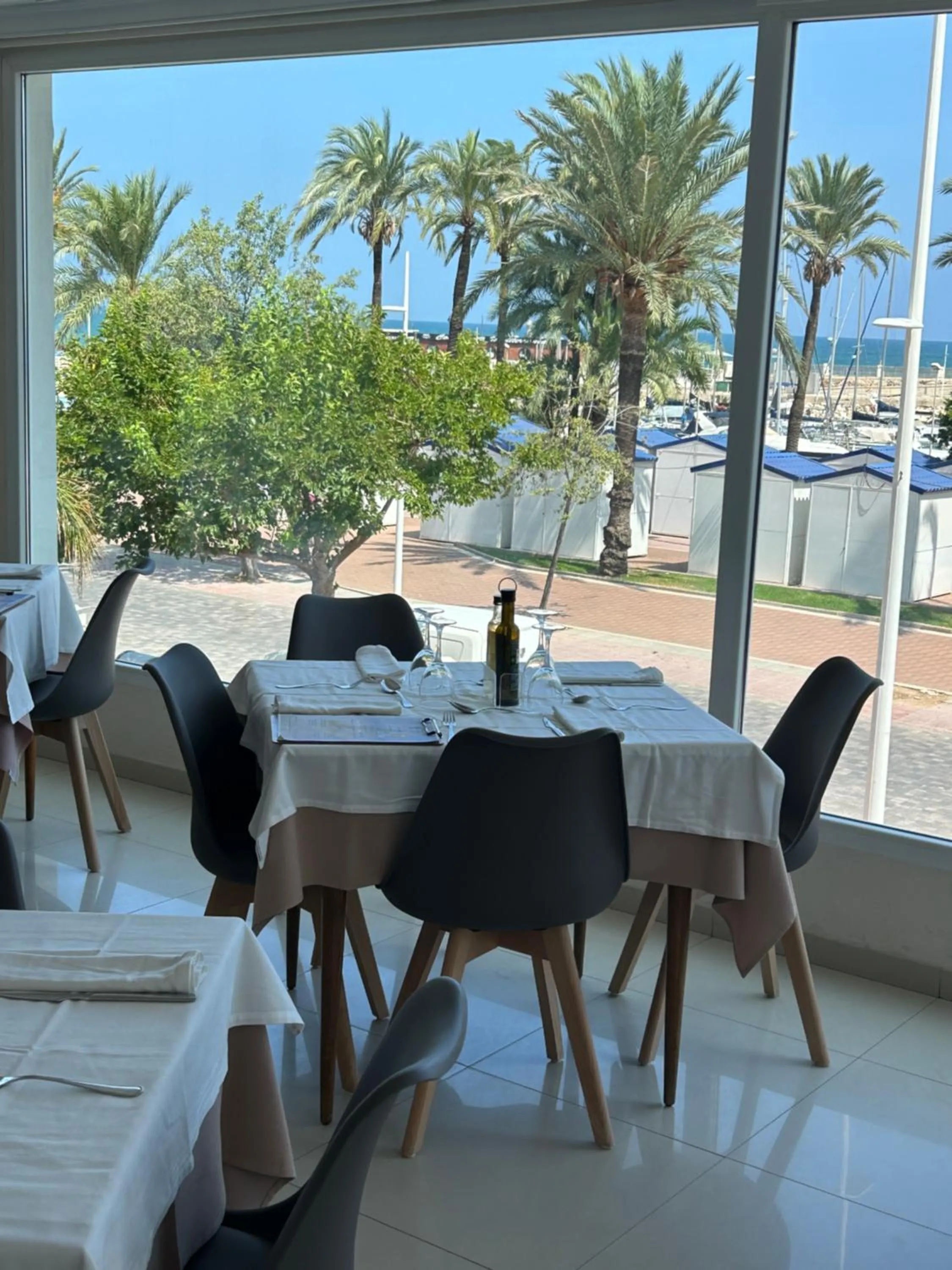 Restaurant/places to eat in Hotel San Luis