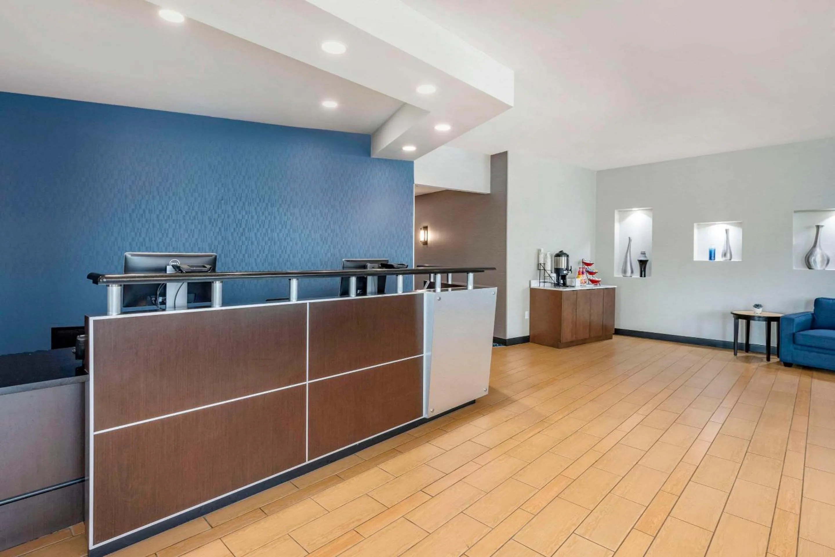 Lobby or reception in Cambria Hotel Minneapolis Maple Grove