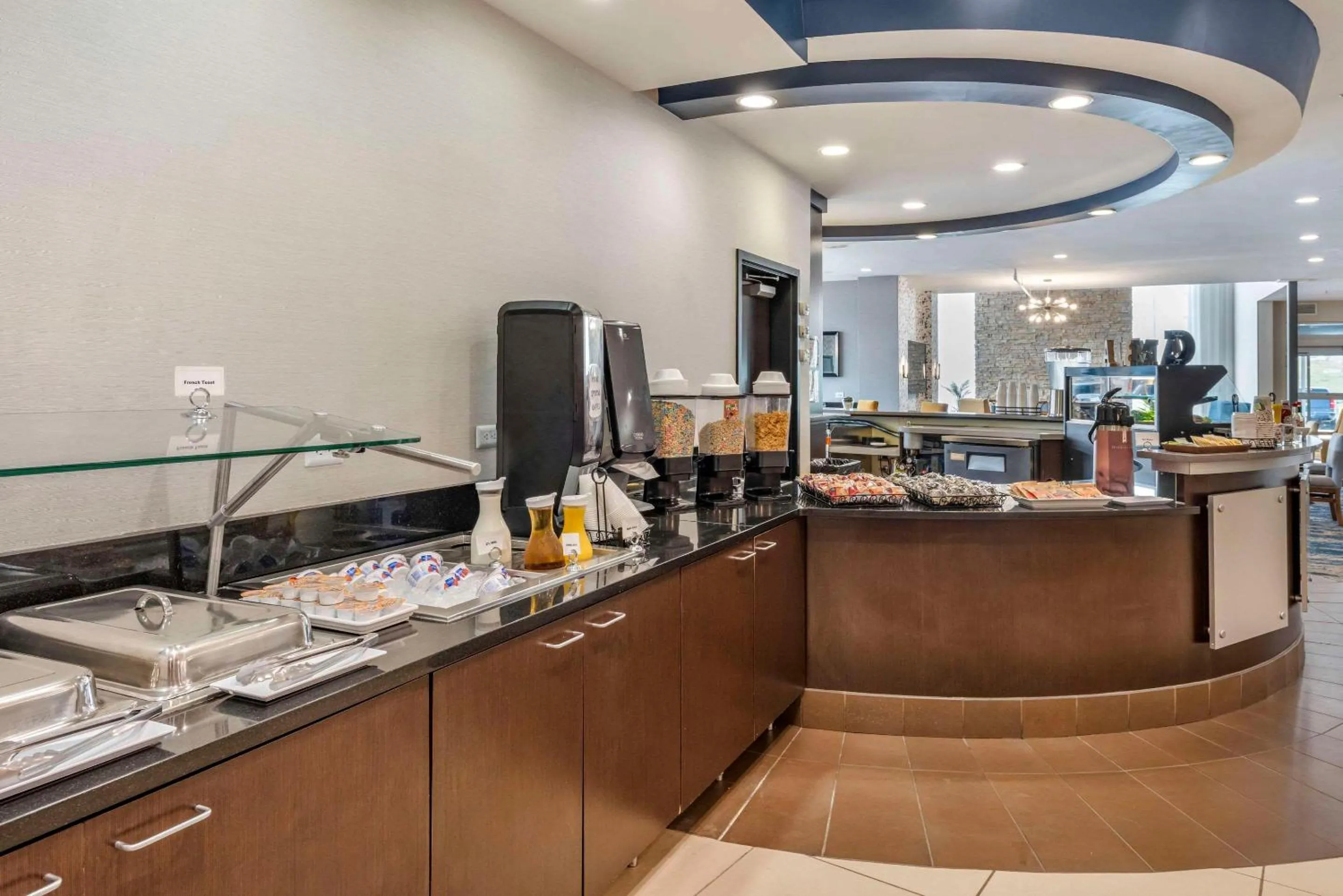 Breakfast in Cambria Hotel Minneapolis Maple Grove