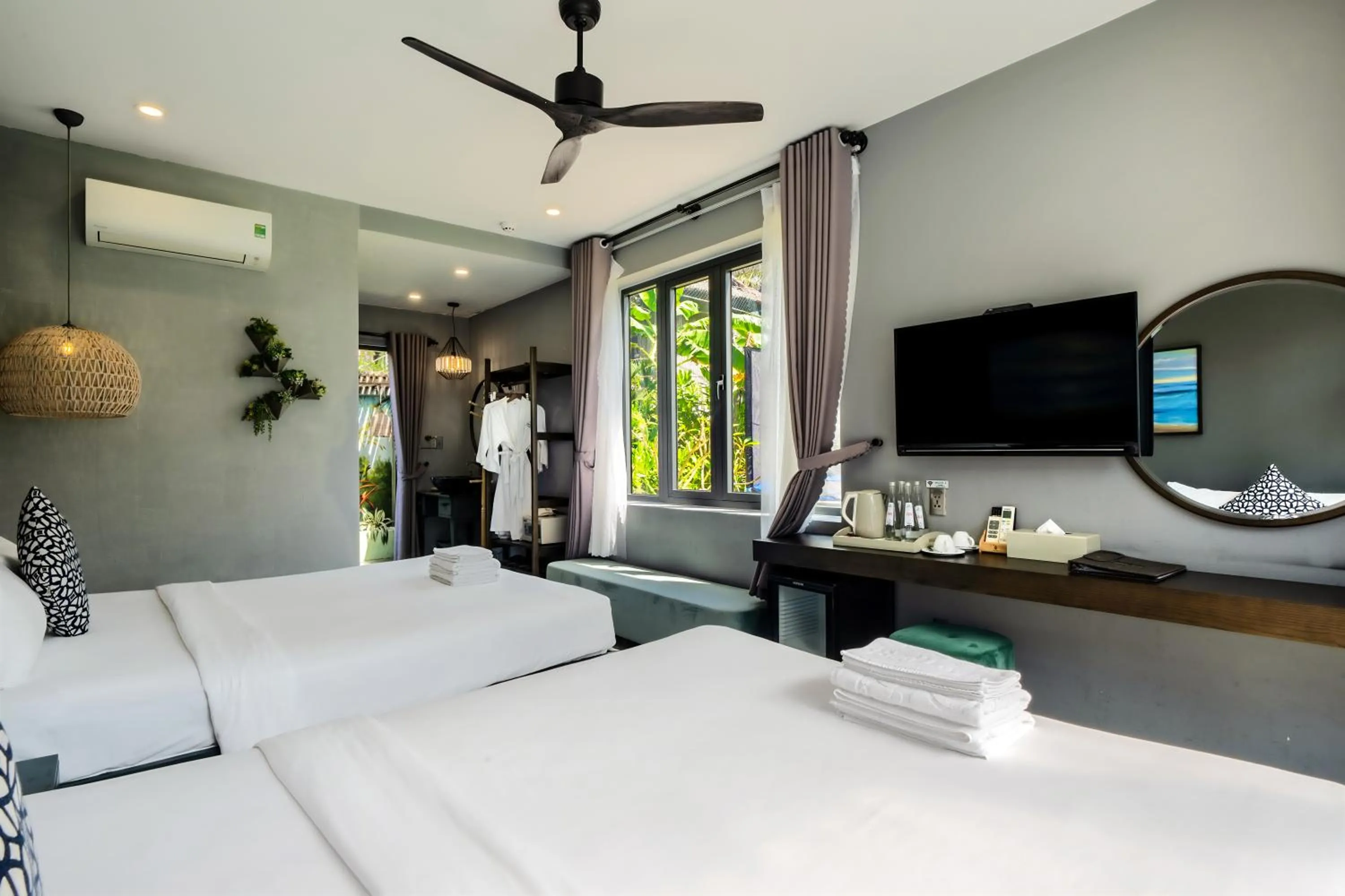 Photo of the whole room, Bed in Sea Lavie Boutique Resort & Spa