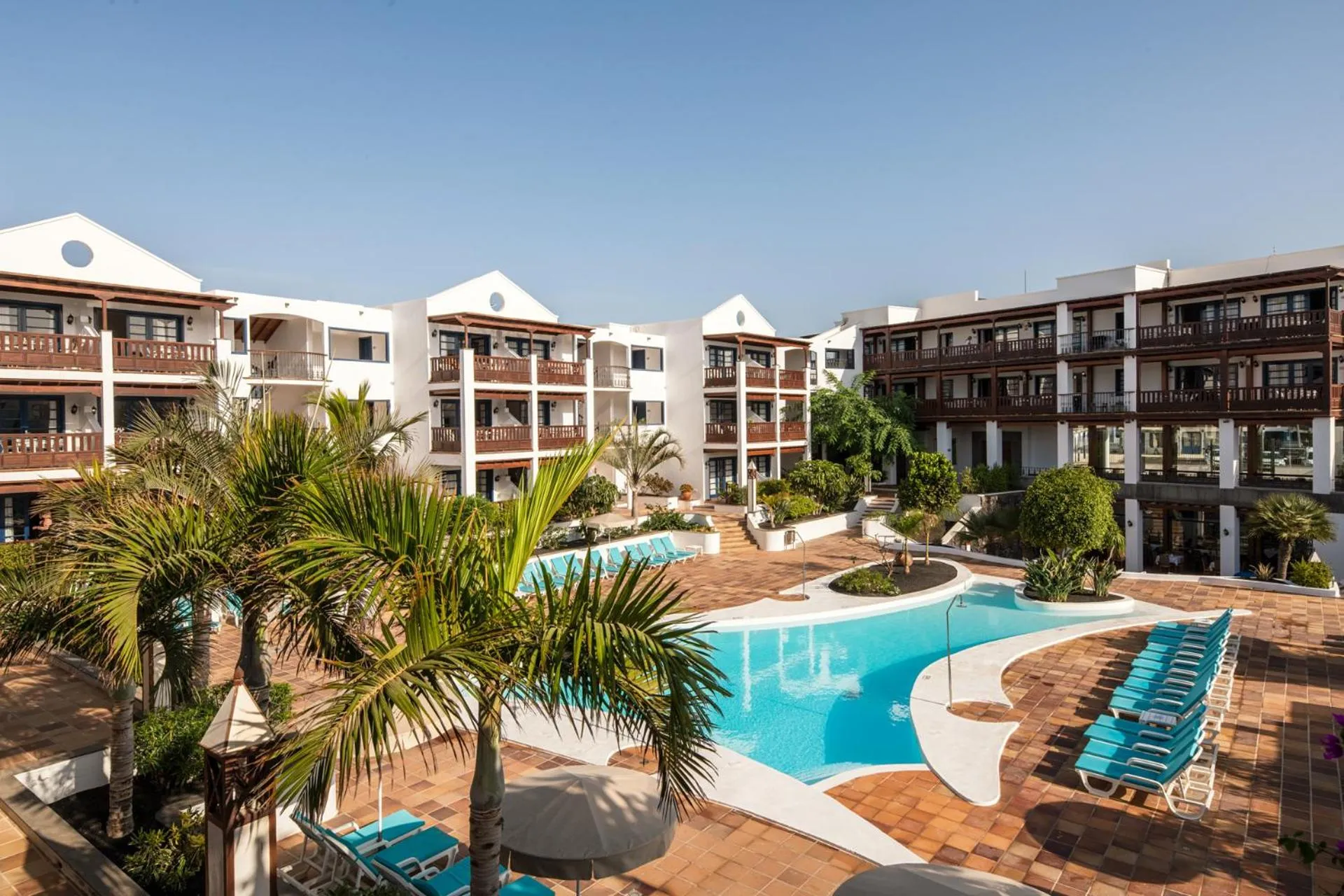 Property building in Nazaret Mansion