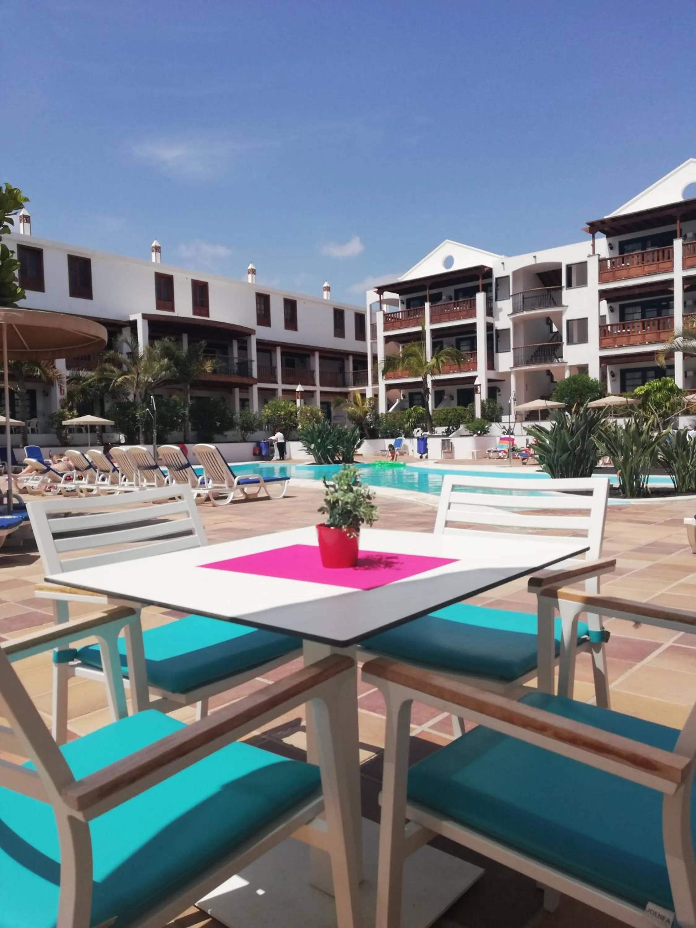 Food and drinks in Nazaret Mansion