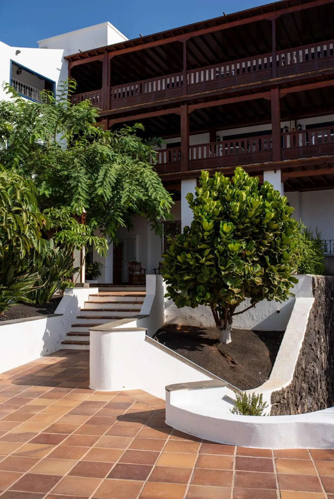 Property building in Nazaret Mansion