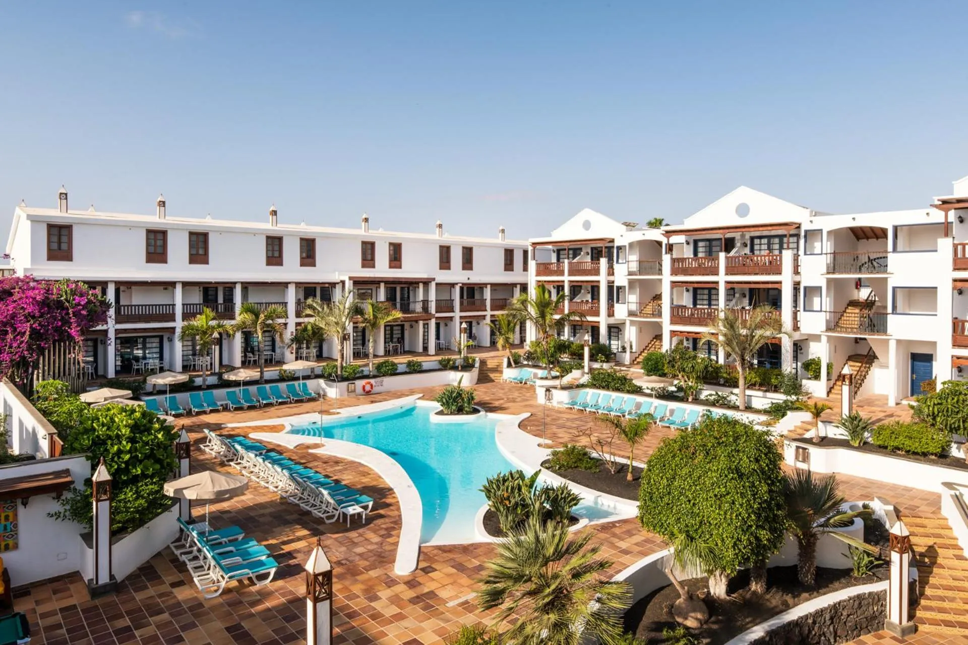 Property building in Nazaret Mansion