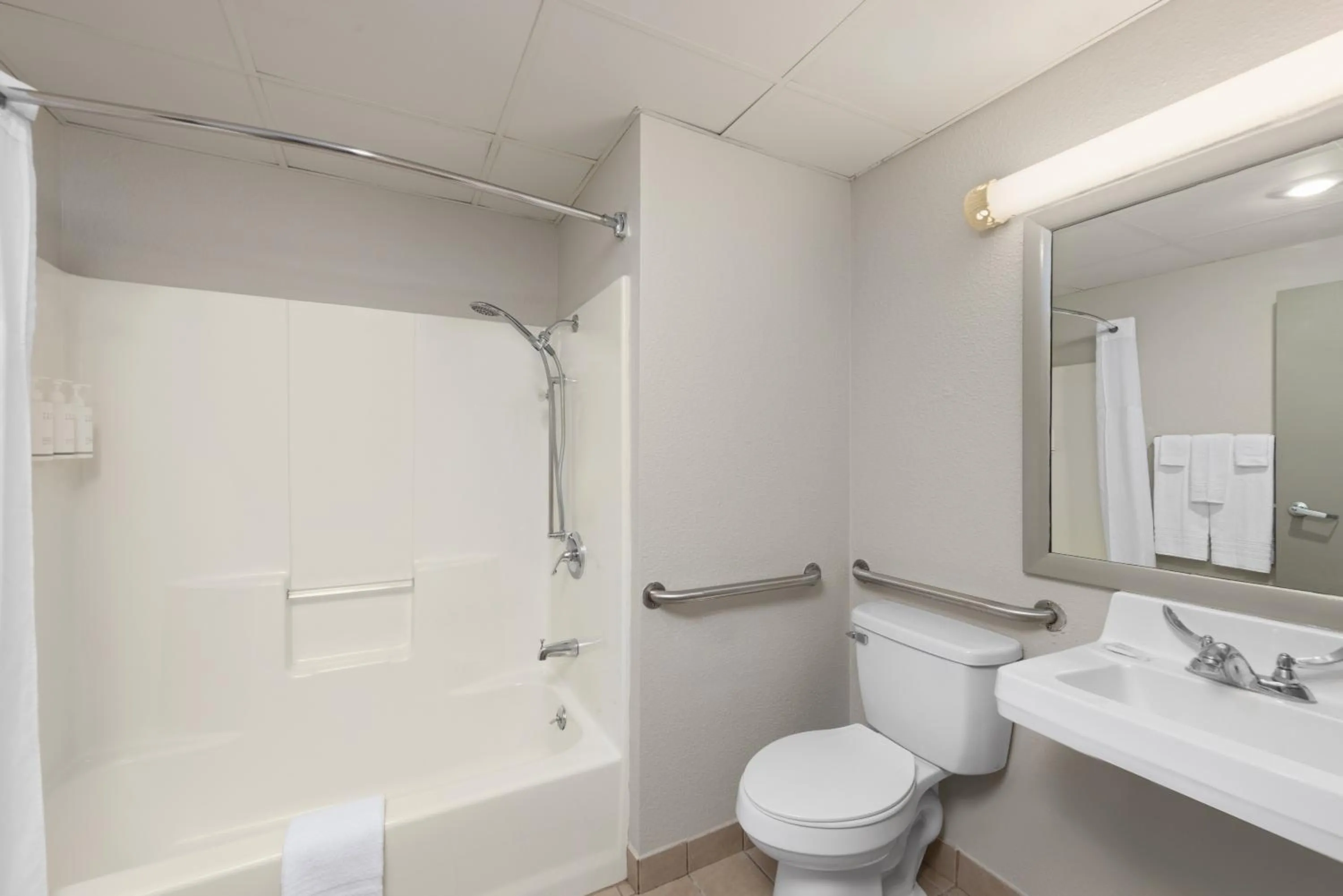 Days Inn by Wyndham Carthage