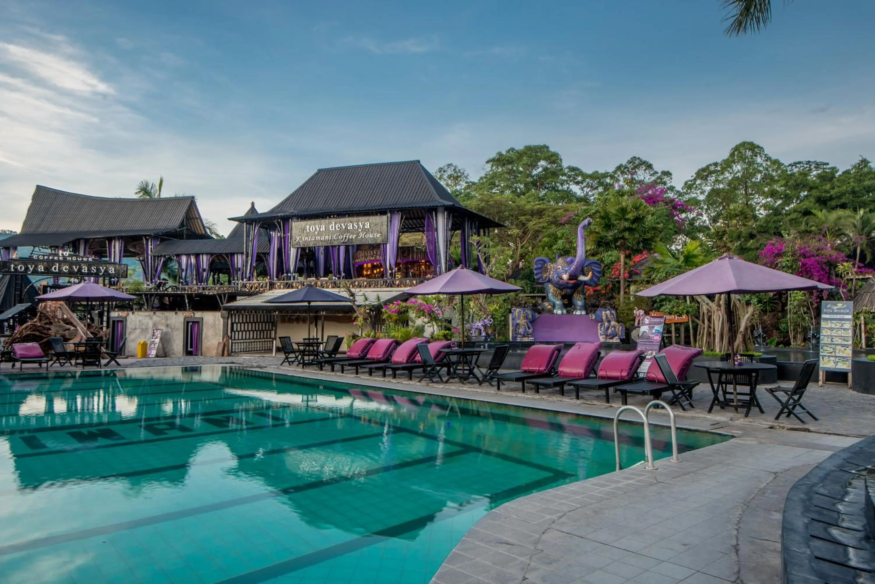 Swimming pool in Hiker's Camp at Toya Devasya