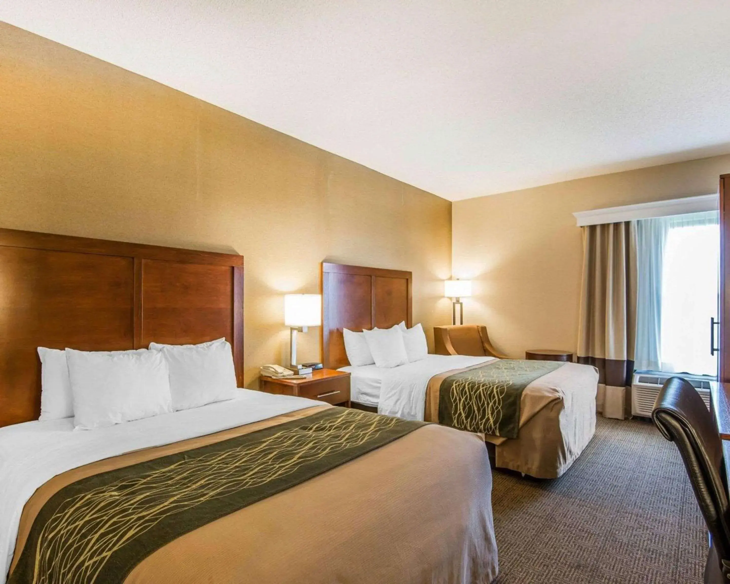 Queen Room with Two Queen Beds - Non-Smoking in Quality Inn Cameron Queen Room with Two Queen Beds - Non-Smoking in Quality Inn Cameron