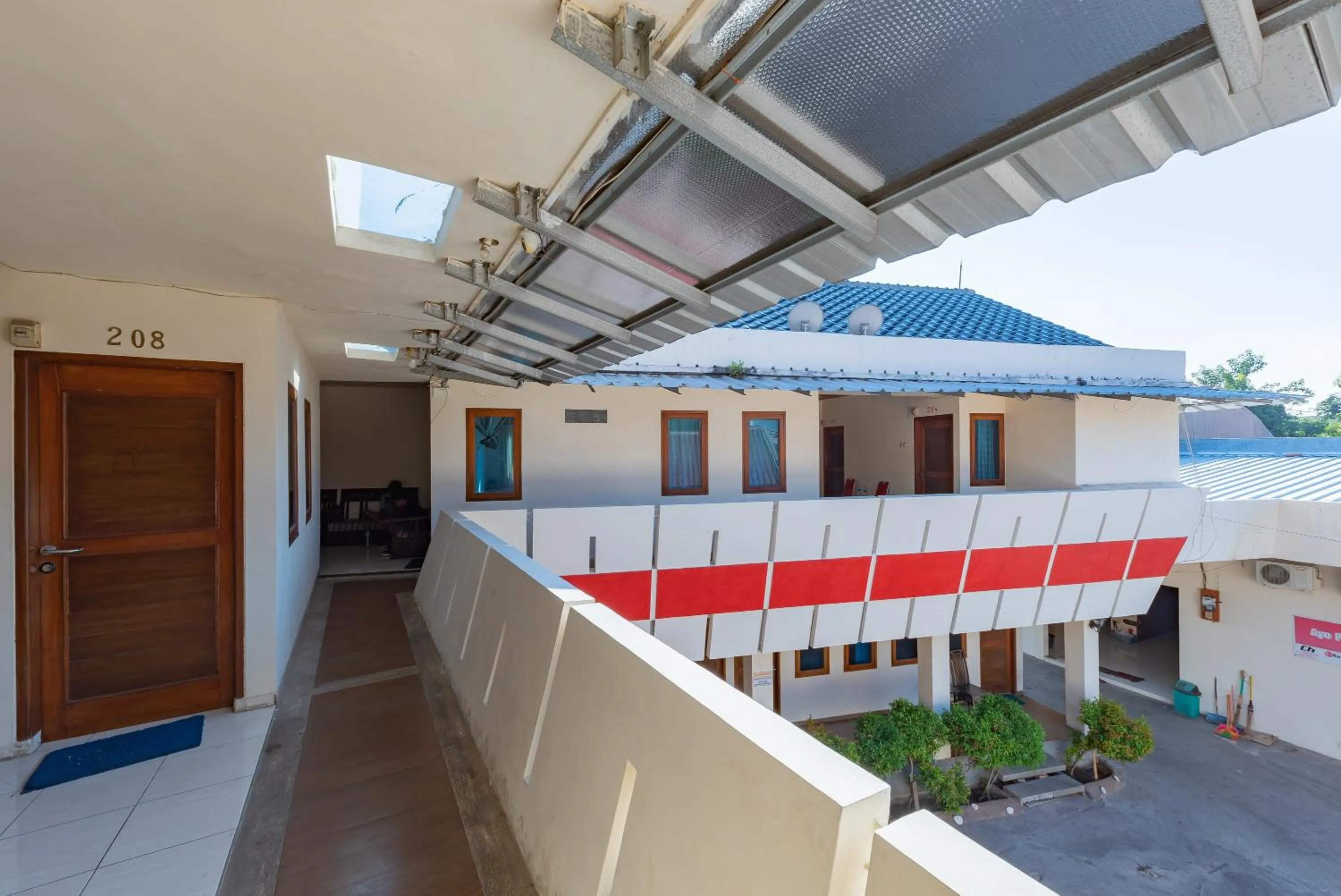 Property building in RedDoorz near Pasar Pagi 2 by Cassana