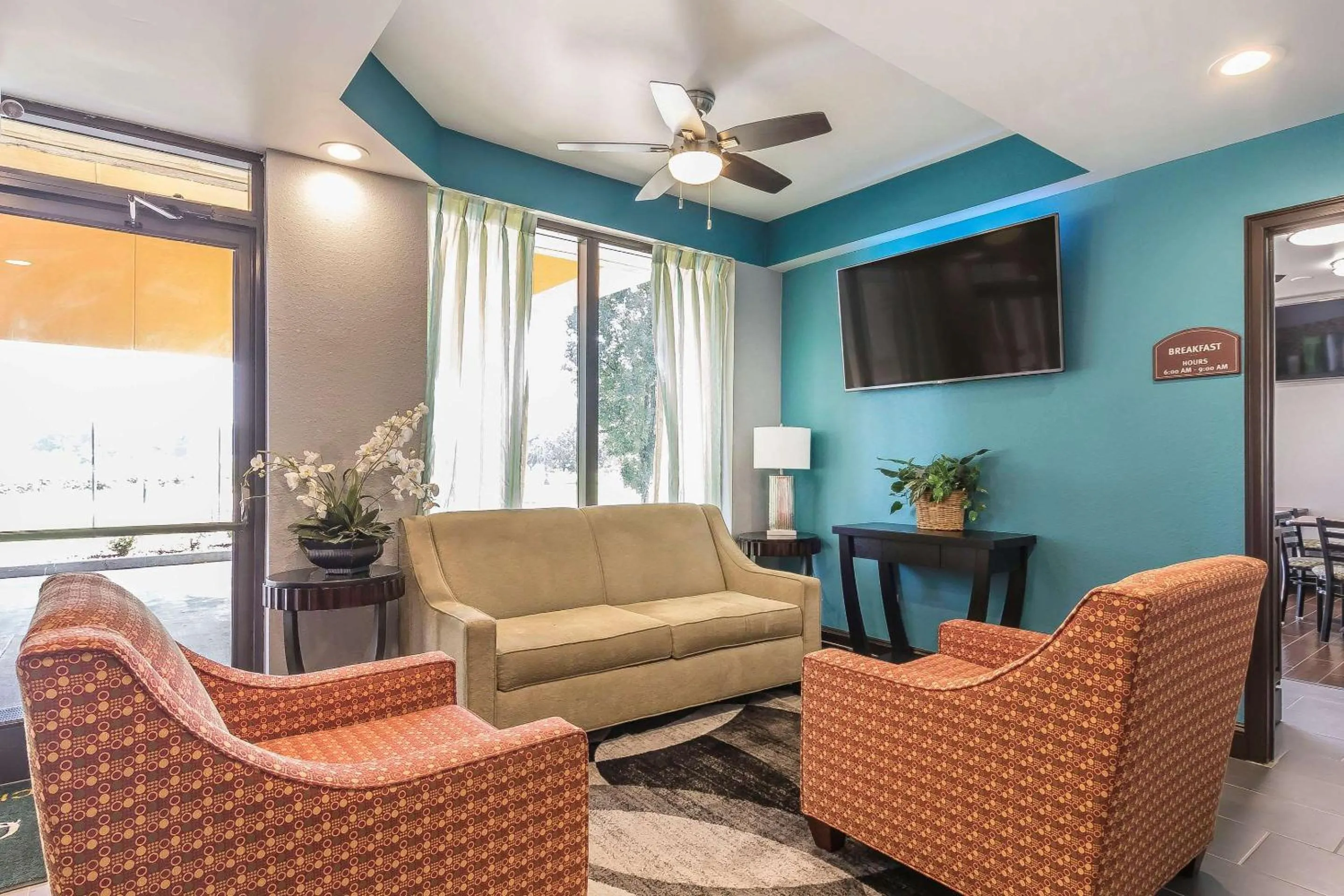 Lobby or reception in Quality Inn Charleston - Sikeston