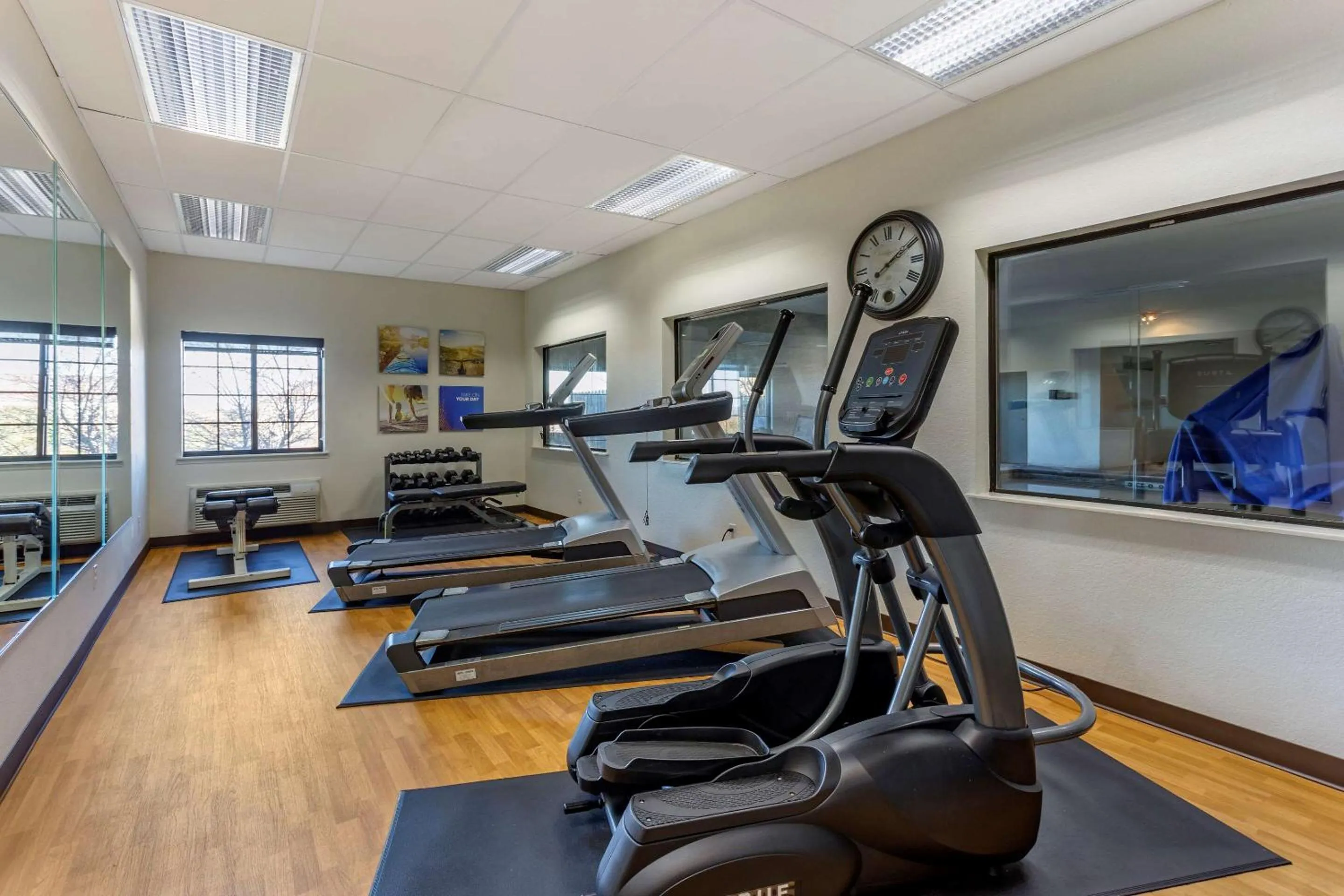 Fitness centre/facilities in Comfort Inn St Robert-Fort Leonard Wood