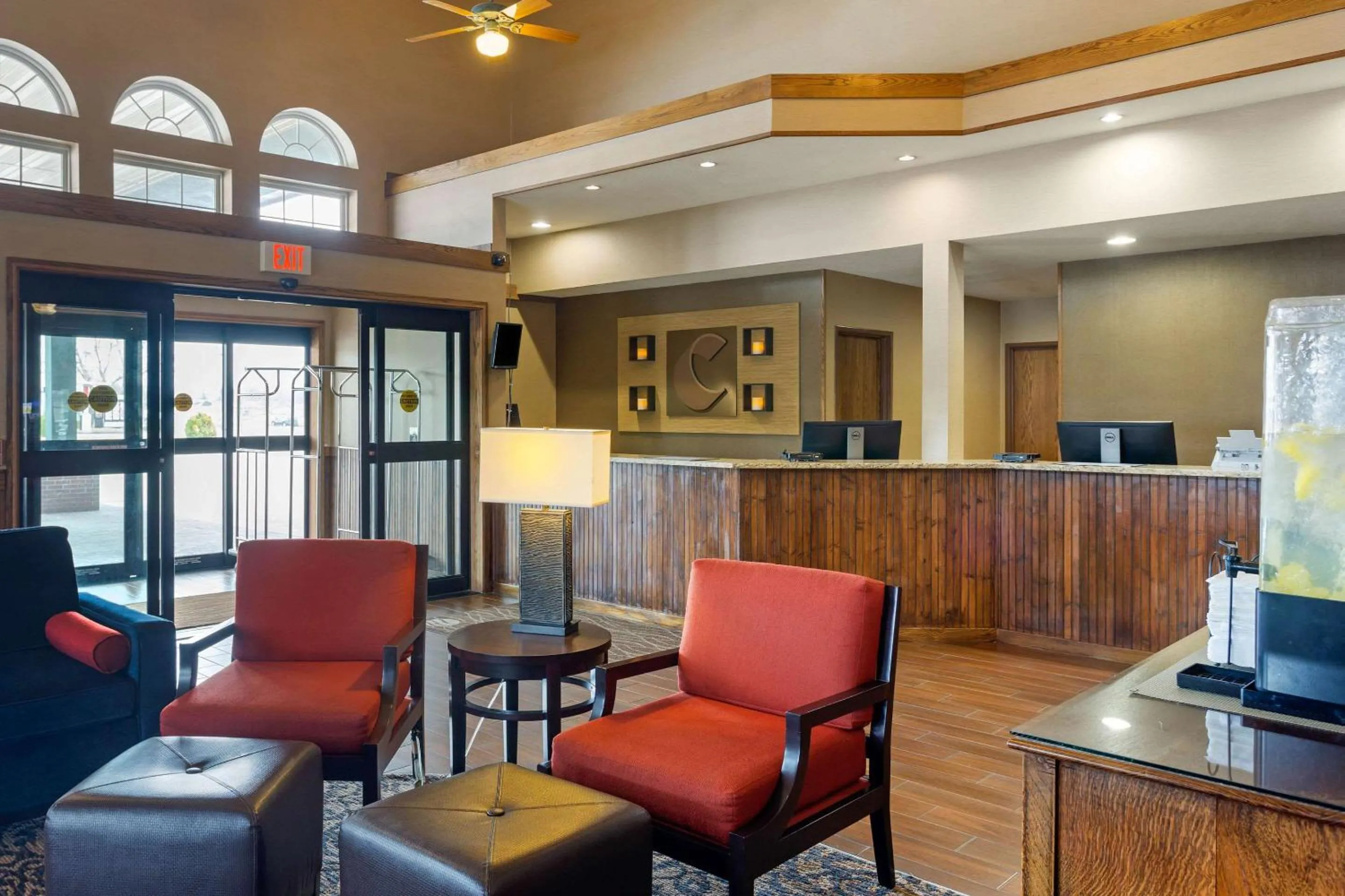 Lobby or reception in Comfort Inn Marshall Station