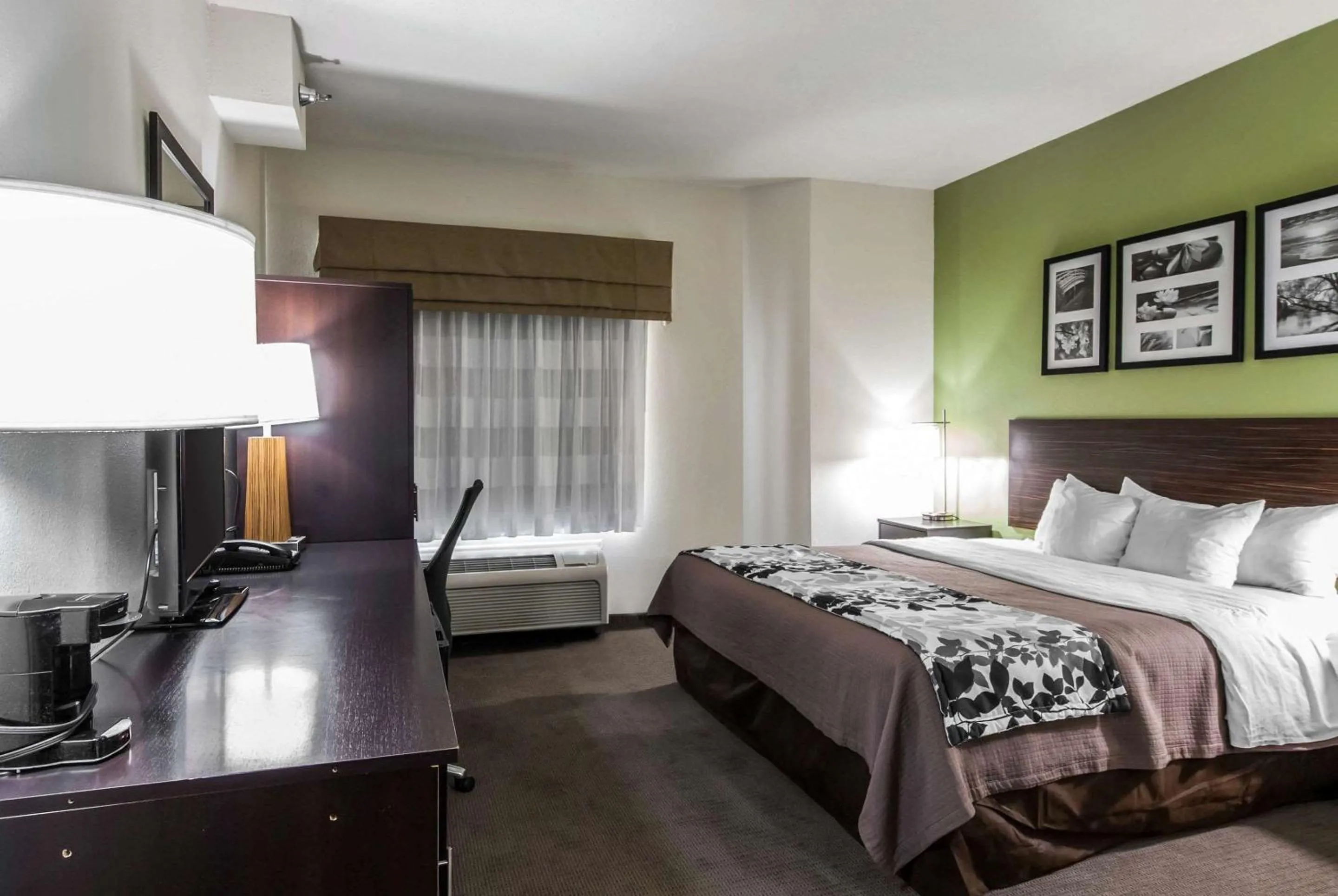 Photo of the whole room, Bed in Sleep Inn