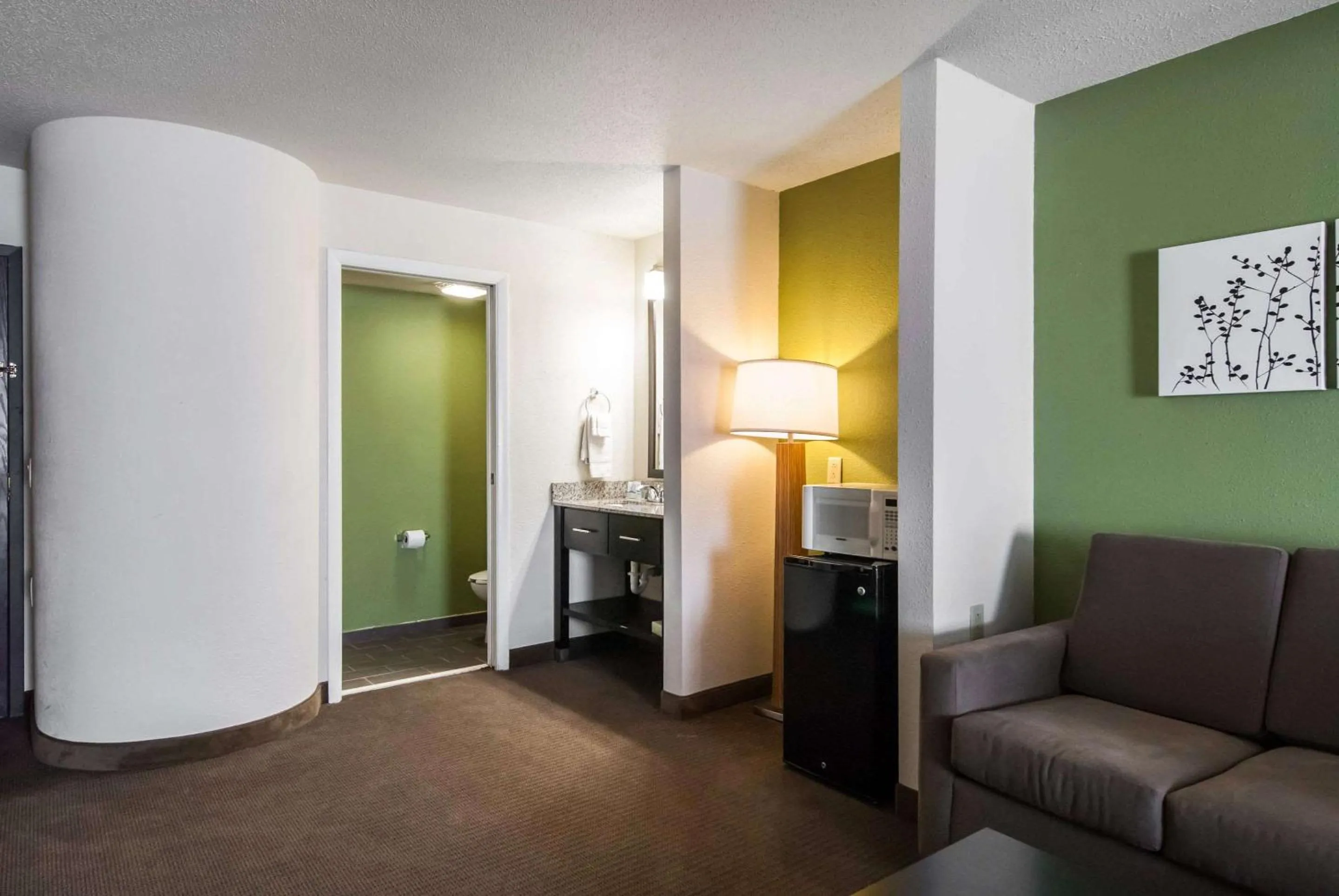 Photo of the whole room in Sleep Inn