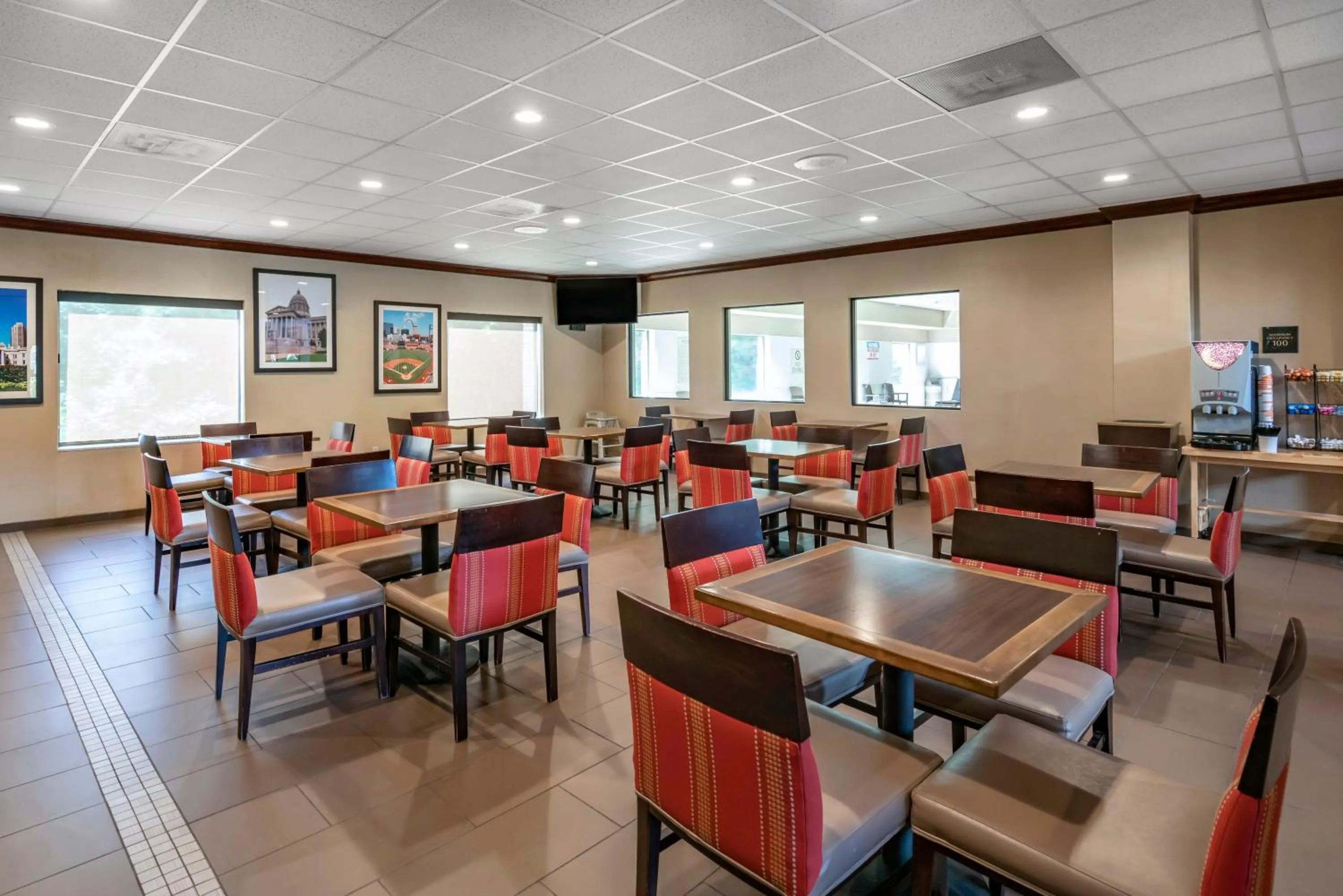 Restaurant/places to eat in Comfort Inn & Suites St Louis-O'Fallon