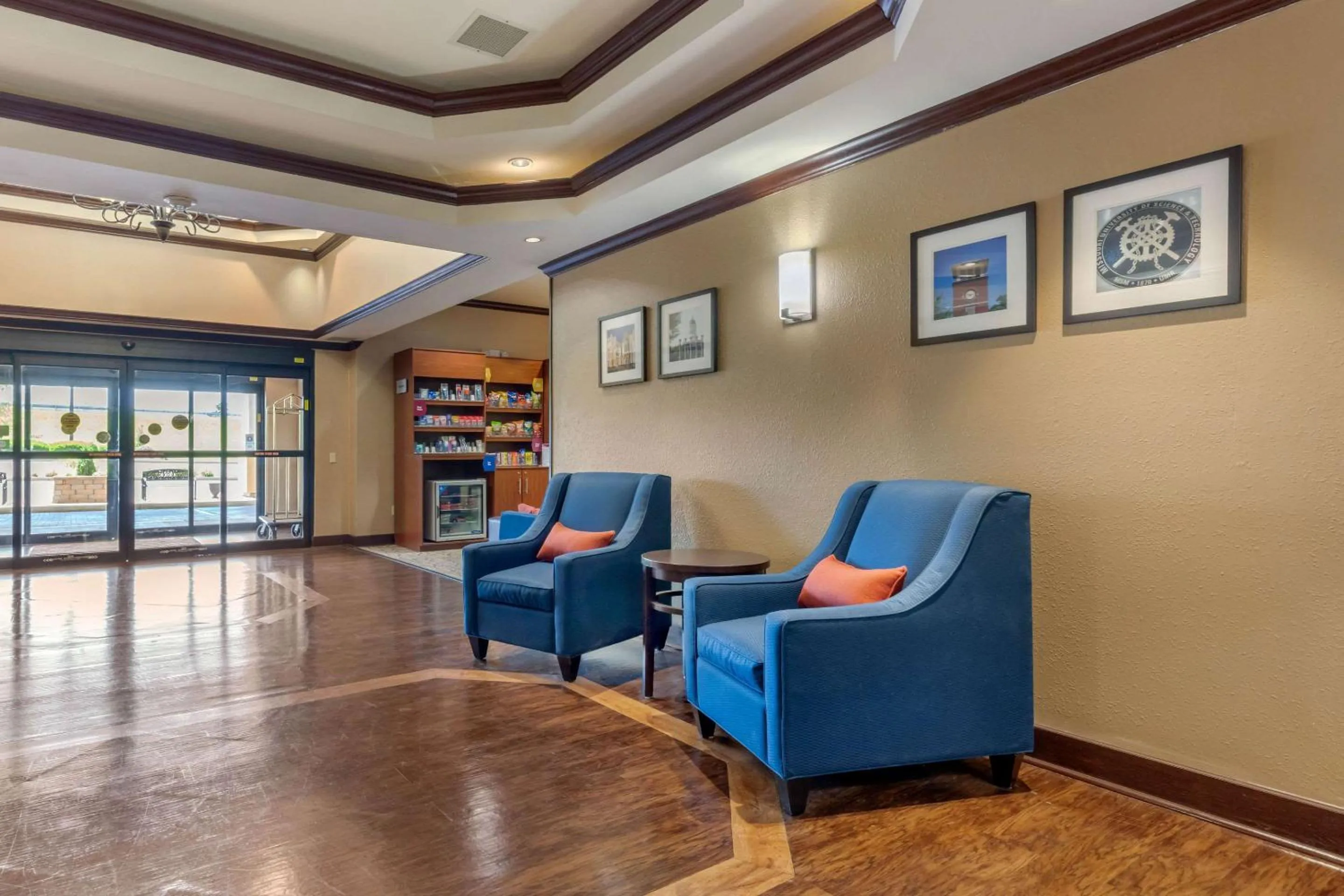 Lobby or reception in Comfort Suites