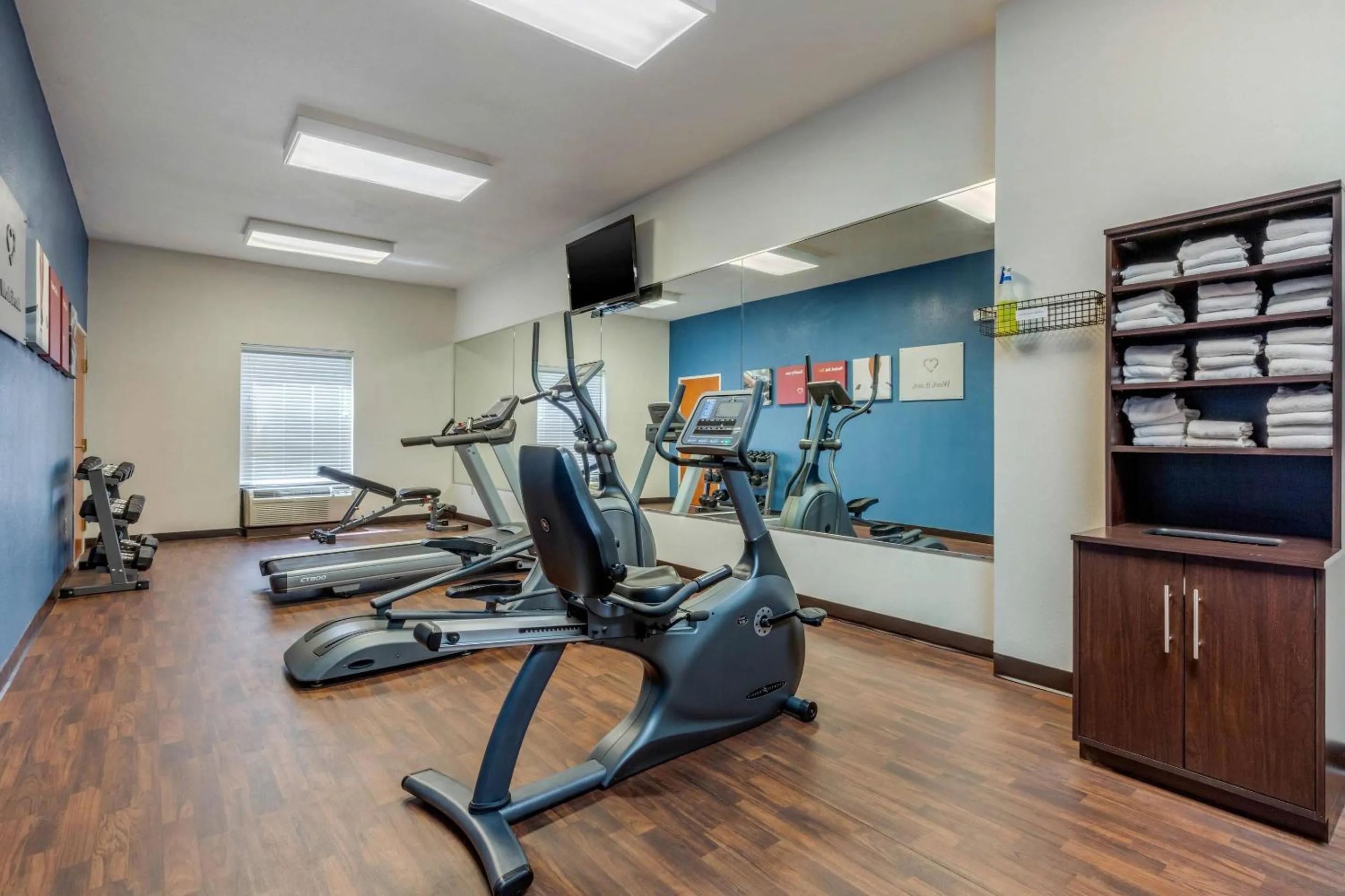 Fitness centre/facilities in Comfort Suites