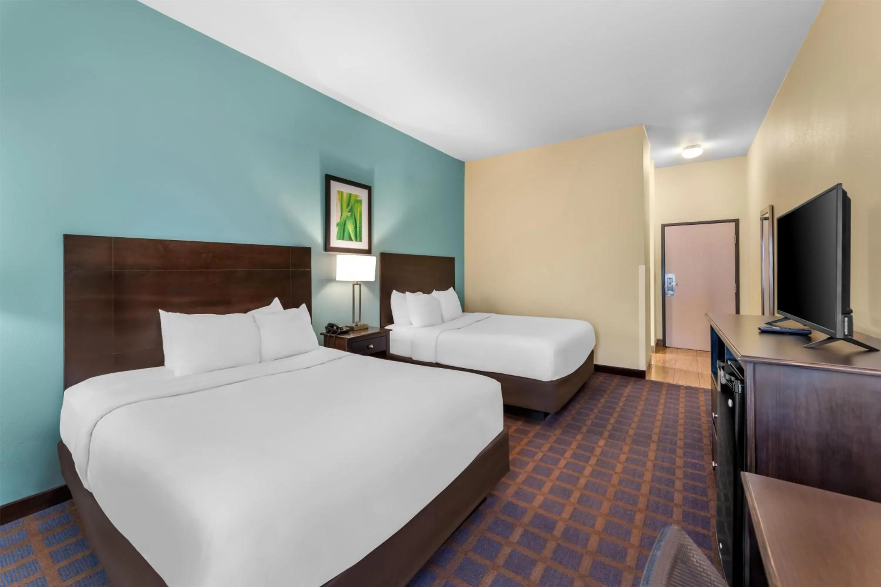 Bedroom, Bed in Red Lion Inn & Suites Blue Springs