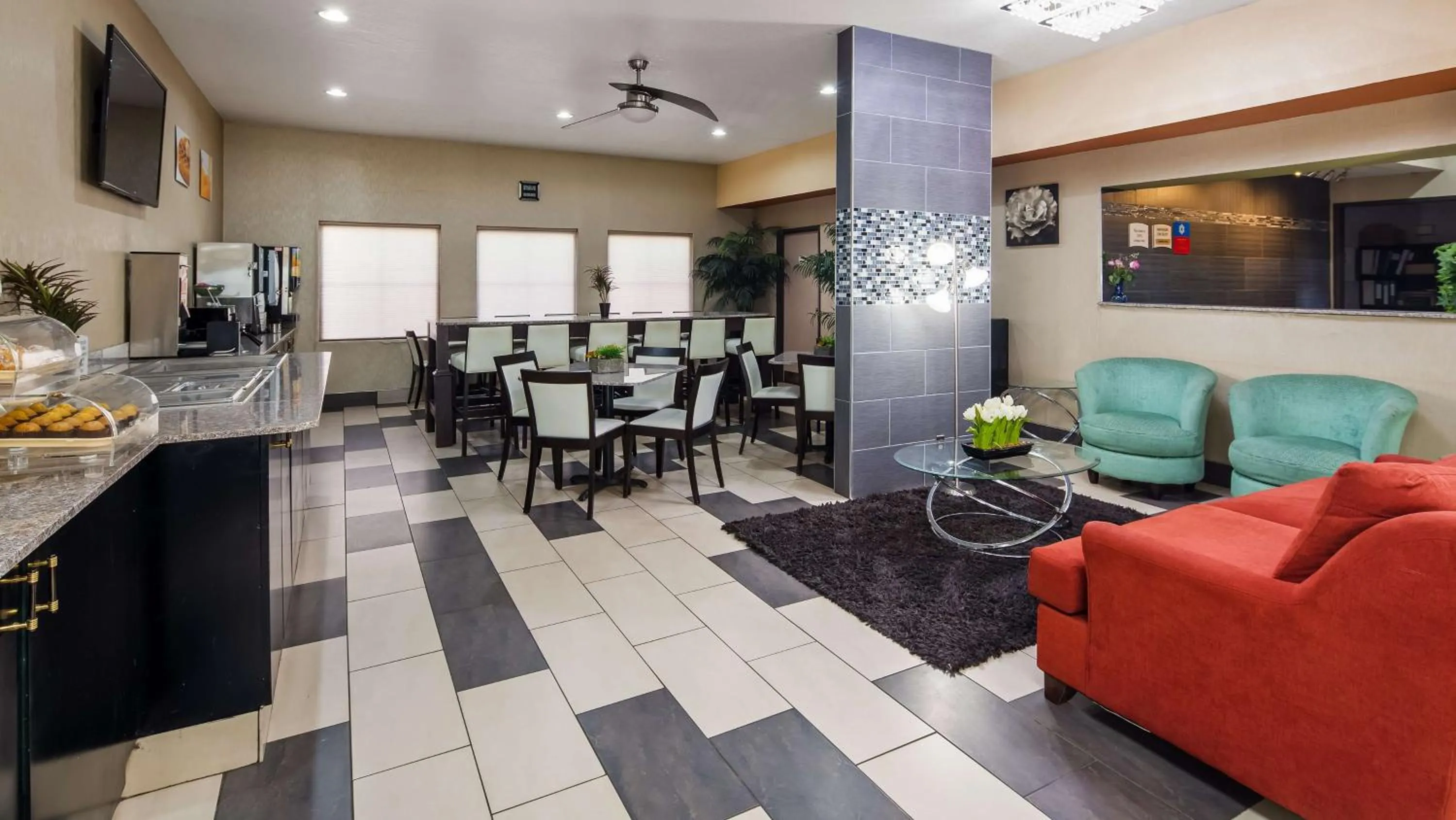 Lobby or reception in Red Lion Inn & Suites Blue Springs