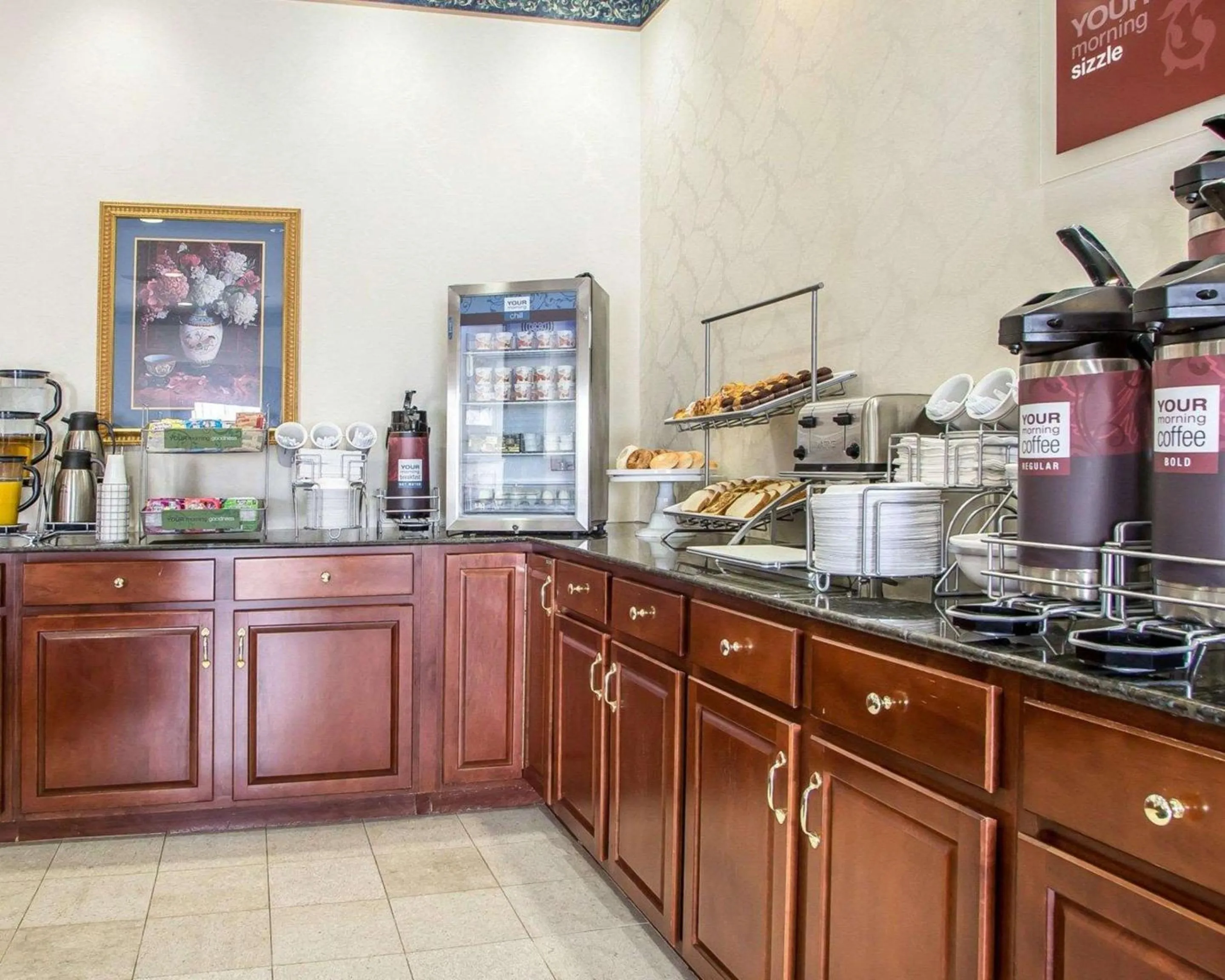 Restaurant/places to eat in Comfort Suites - Jefferson City