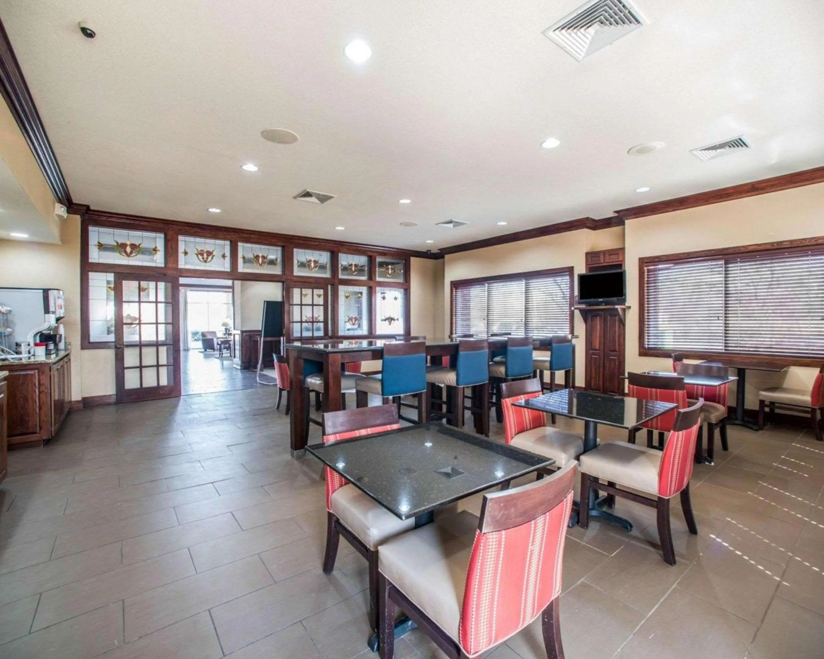 Restaurant/places to eat in Comfort Suites Columbia - University Area