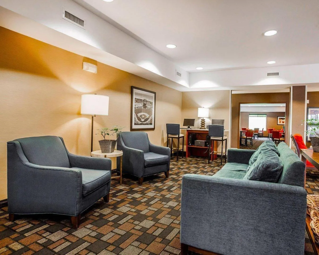 Lobby or reception in Comfort Suites Independence - Kansas City