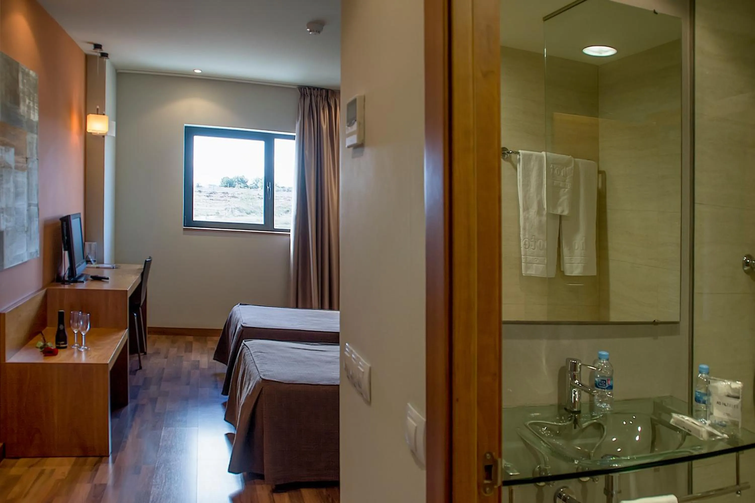 Photo of the whole room in Hotel AS Torrent