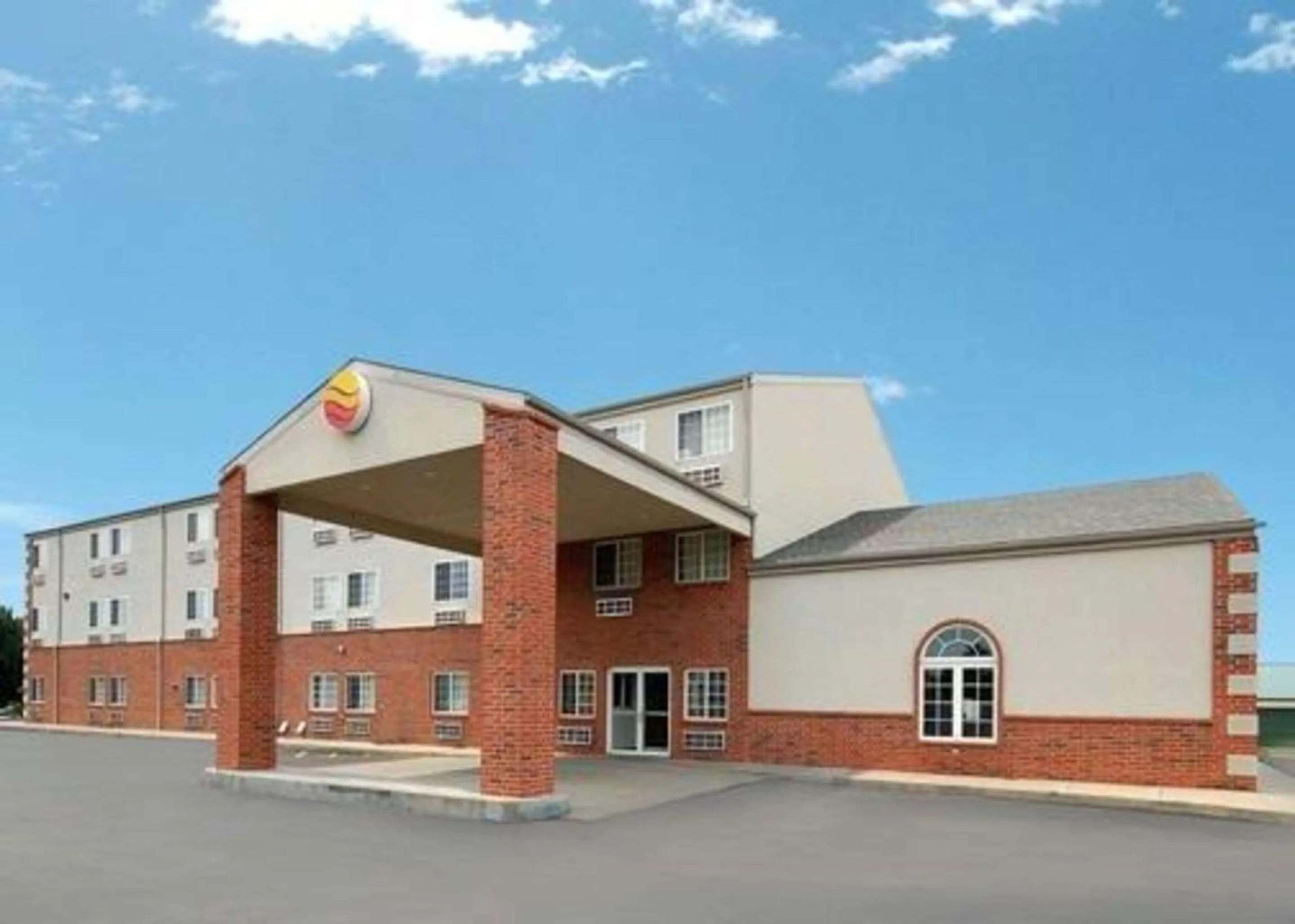 Property building in Comfort Inn Kearney - Liberty