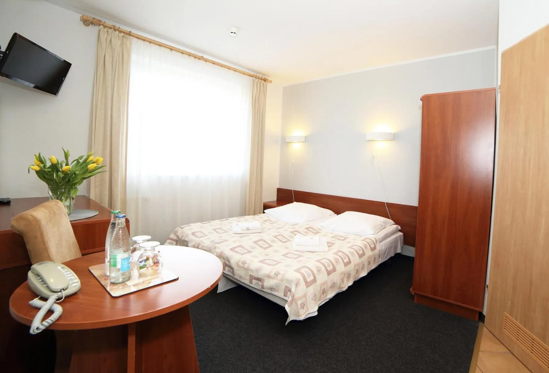 Bed in Hotel i Restauracja ABIS