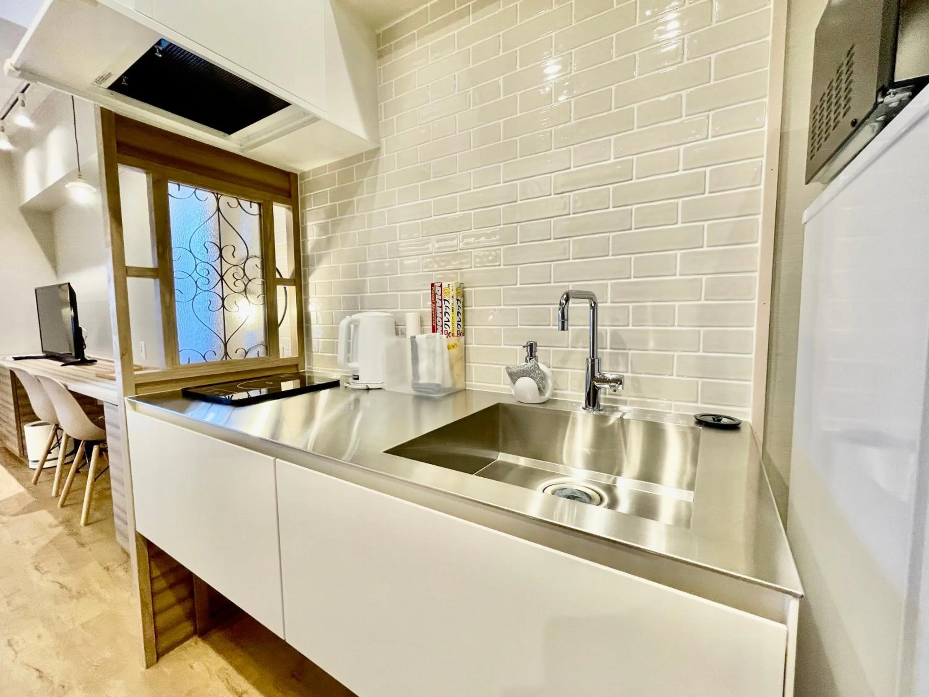 Kitchen or kitchenette in ホテル天使館 久茂地 -Tenshi-Kan-