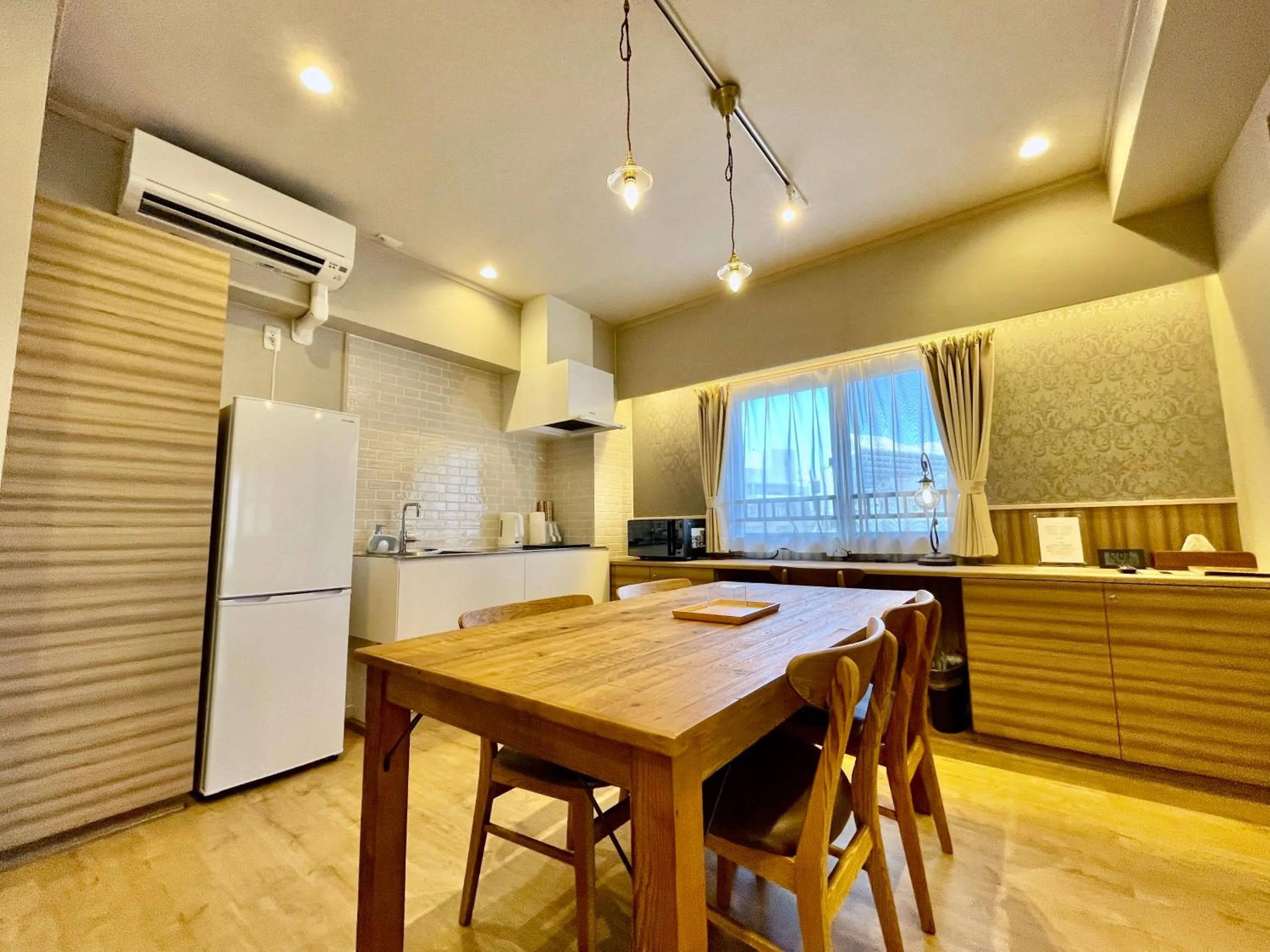 Kitchen or kitchenette in ホテル天使館 久茂地 -Tenshi-Kan-