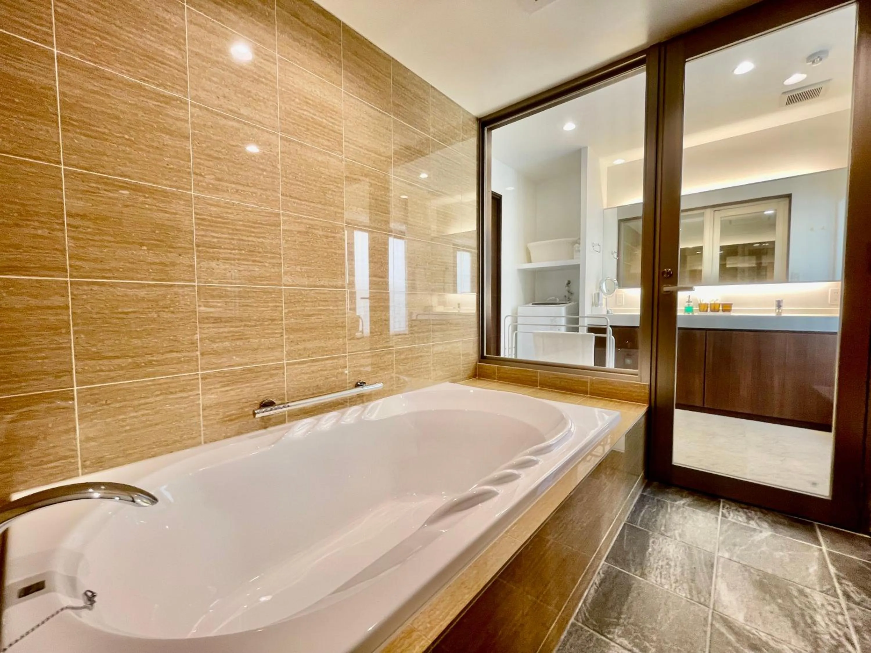 ホテル天使館 久茂地 -Tenshi-Kan-