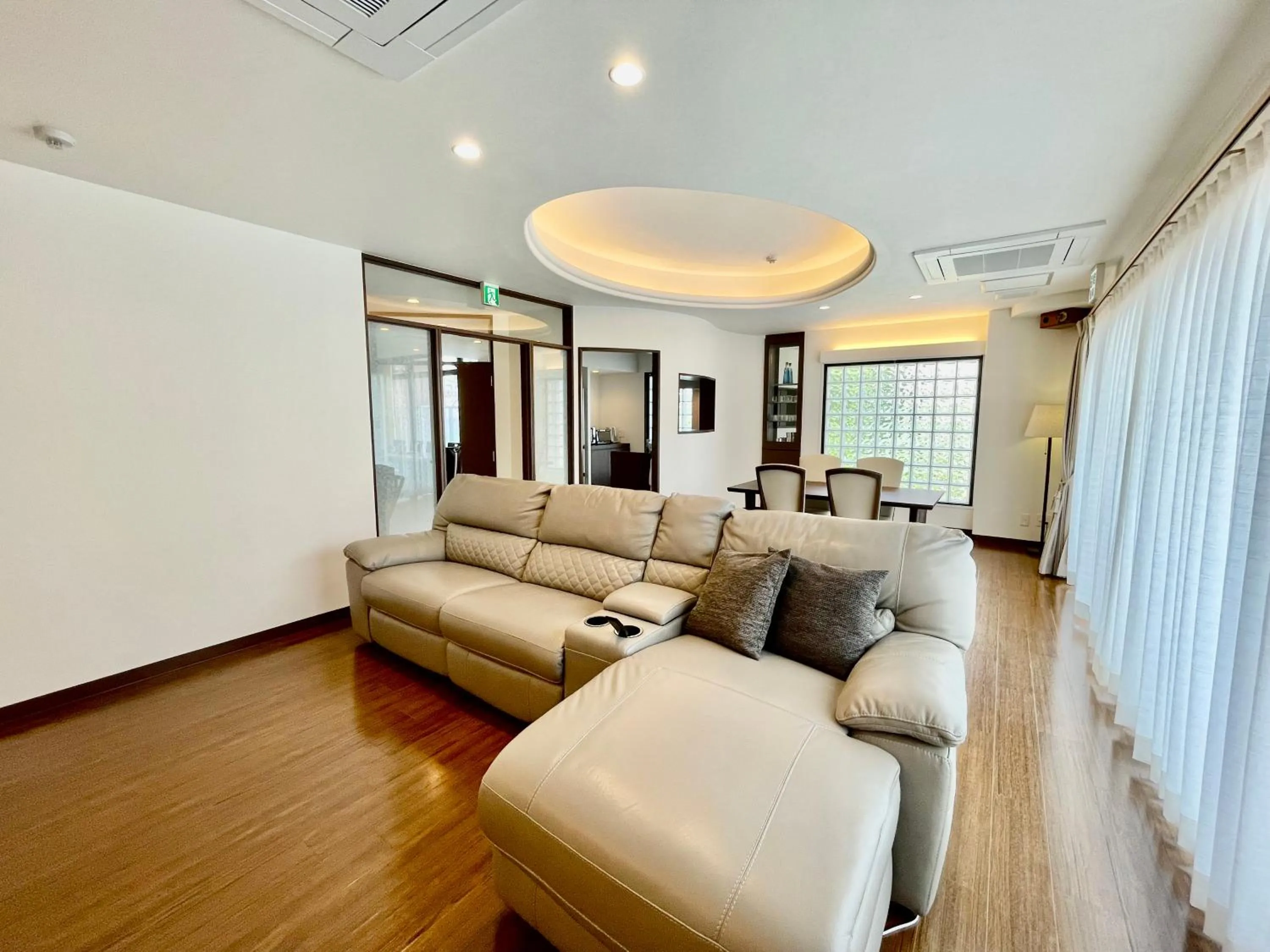 ホテル天使館 久茂地 -Tenshi-Kan-